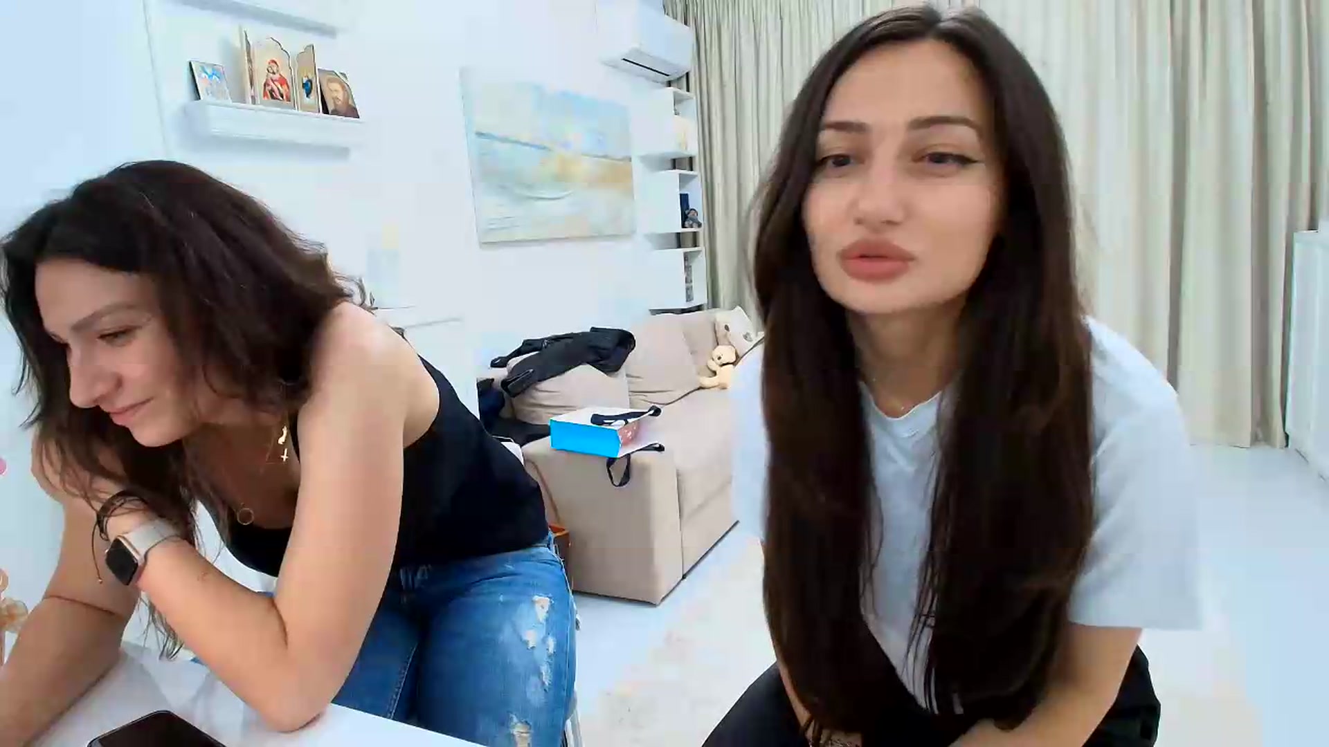 Gallery image thumbnail from Wennndyk's myfreecams stream on, 05/21/2026, 22:45 image 19 of 20
