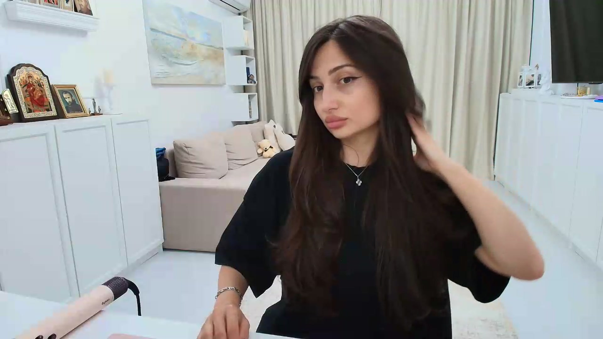 Gallery image thumbnail from Wennndyk's myfreecams stream on, 05/23/2026, 21:21 image 6 of 20