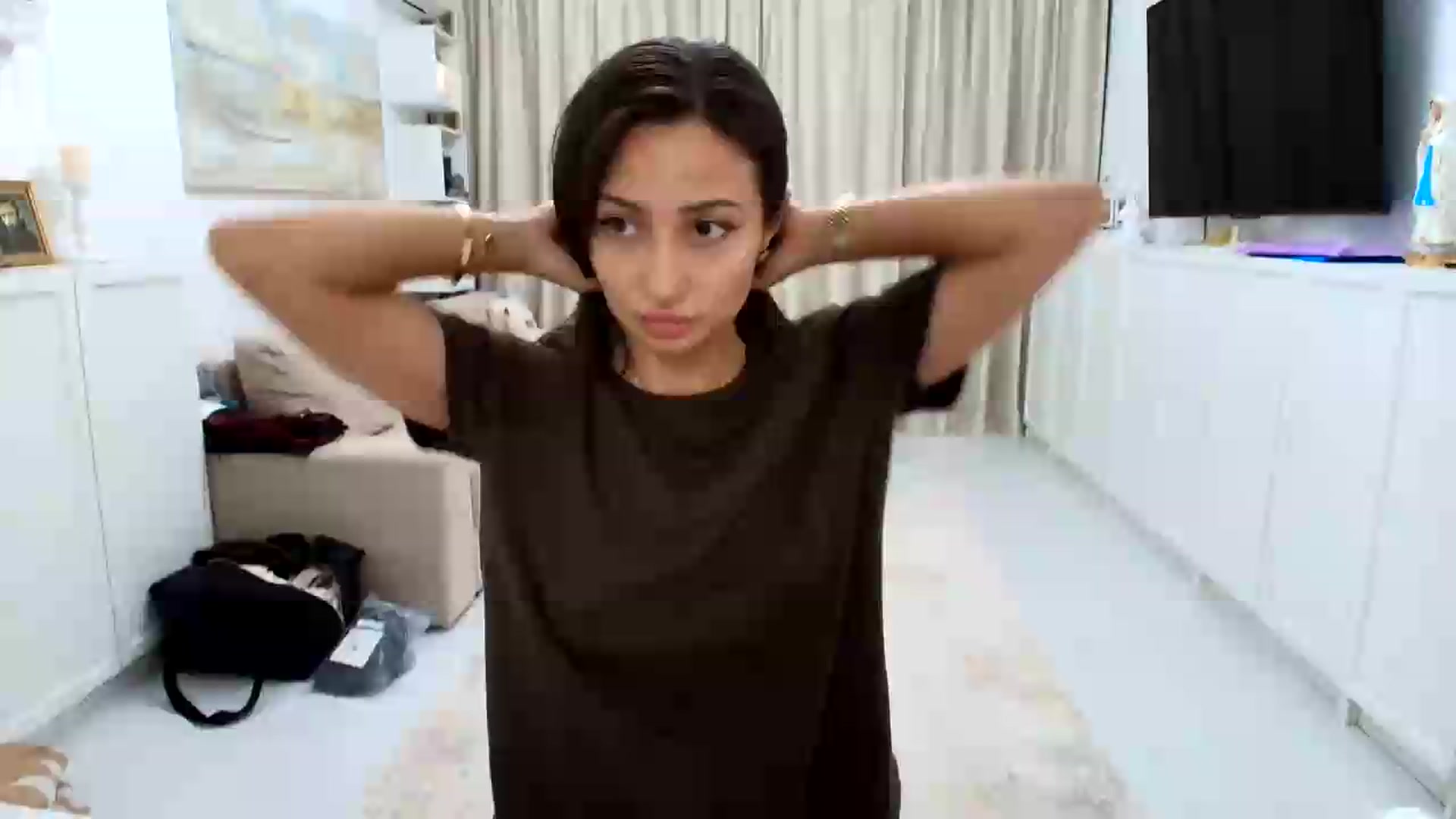 Gallery image thumbnail from Wennndyk's myfreecams stream on, 06/19/2026, 23:35 image 4 of 20