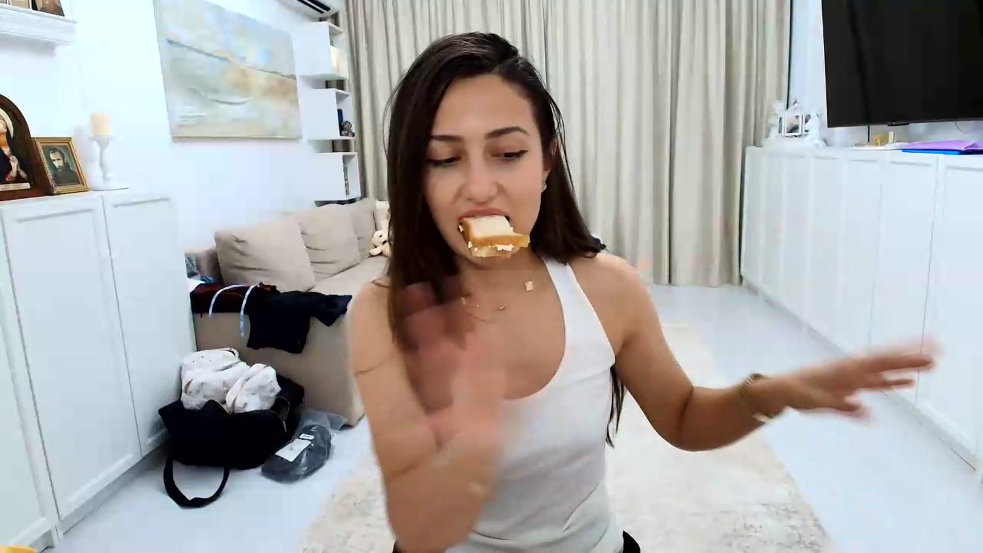 Gallery image thumbnail from Wennndyk's myfreecams stream on, 06/20/2026, 20:22 image 7 of 20