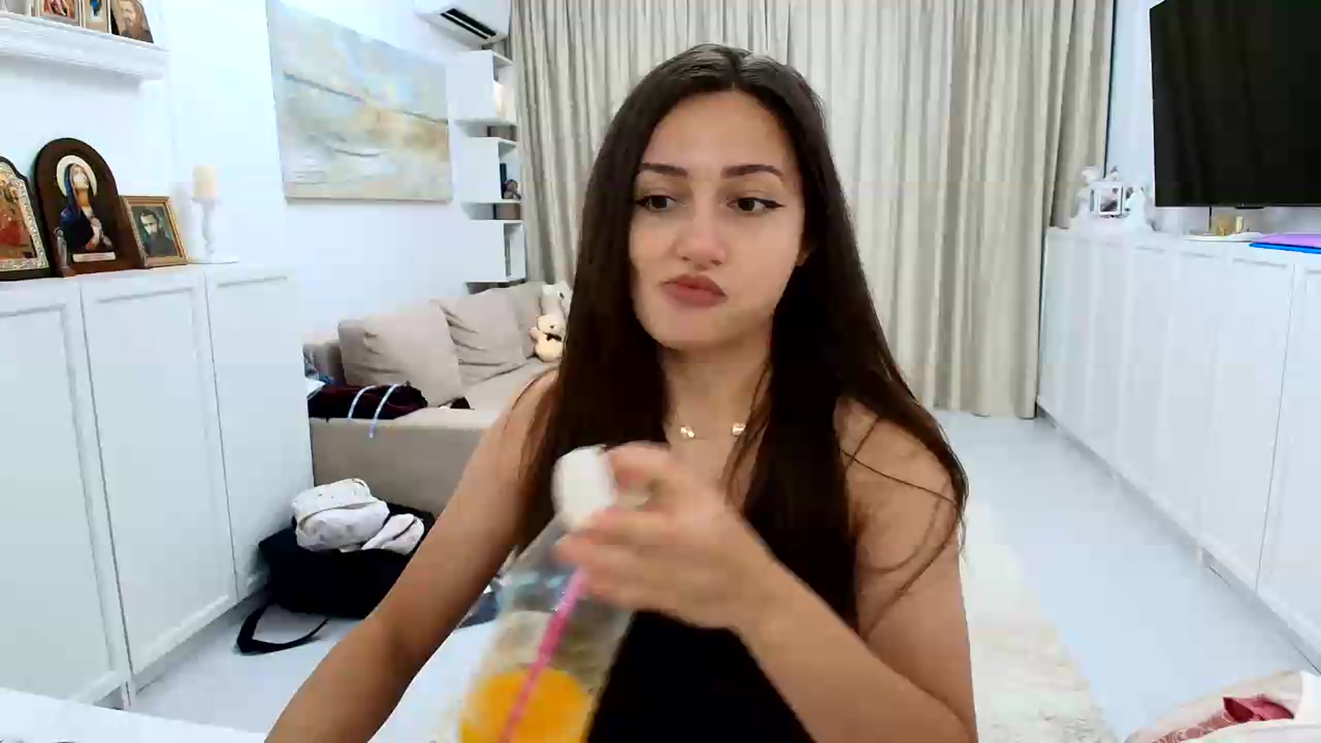 Gallery image thumbnail from Wennndyk's myfreecams stream on, 06/21/2026, 21:37 image 6 of 20