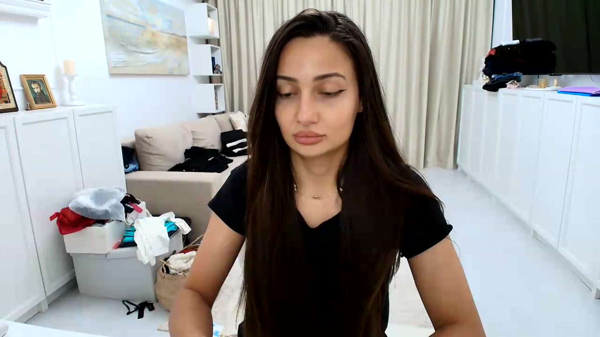 Gallery image thumbnail from Wennndyk's myfreecams stream on, 06/24/2026, 21:27 image 18 of 20