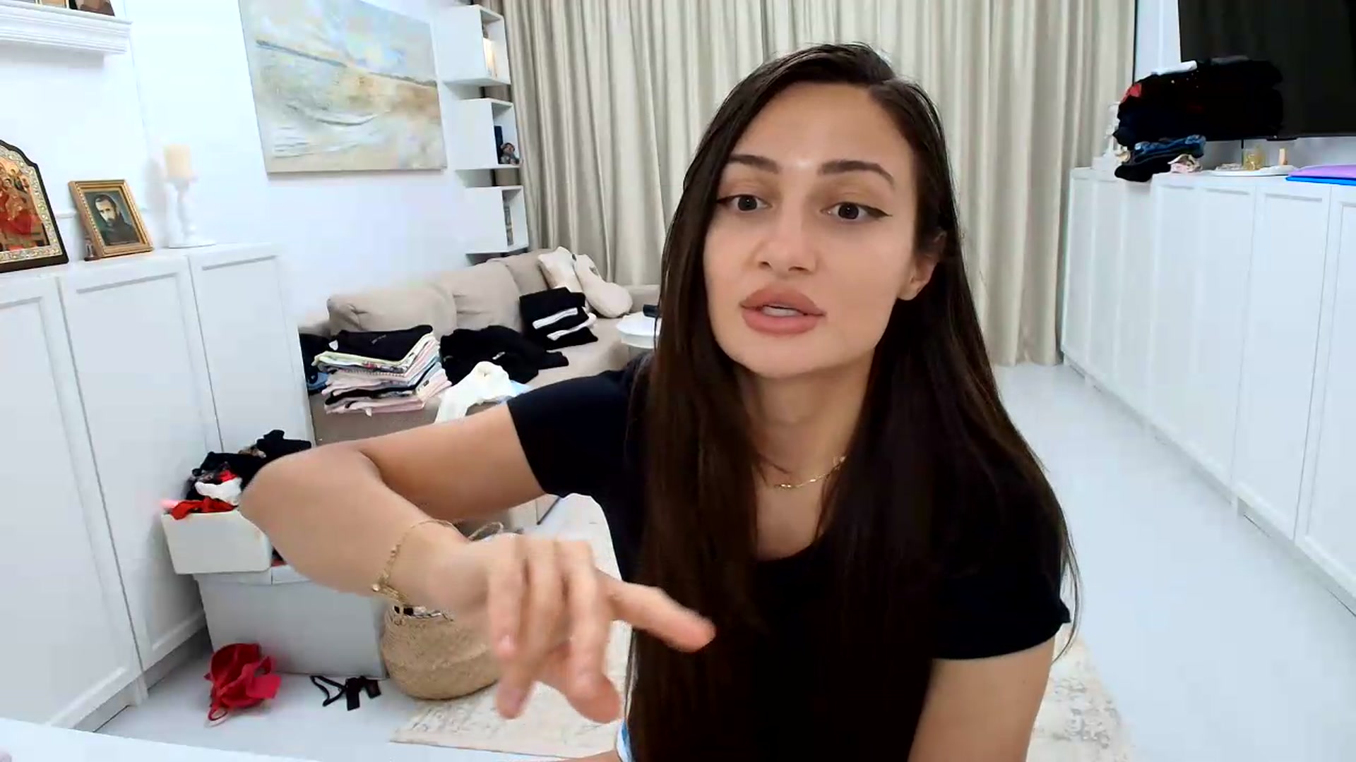 Gallery image thumbnail from Wennndyk's myfreecams stream on, 06/24/2026, 23:42 image 13 of 20