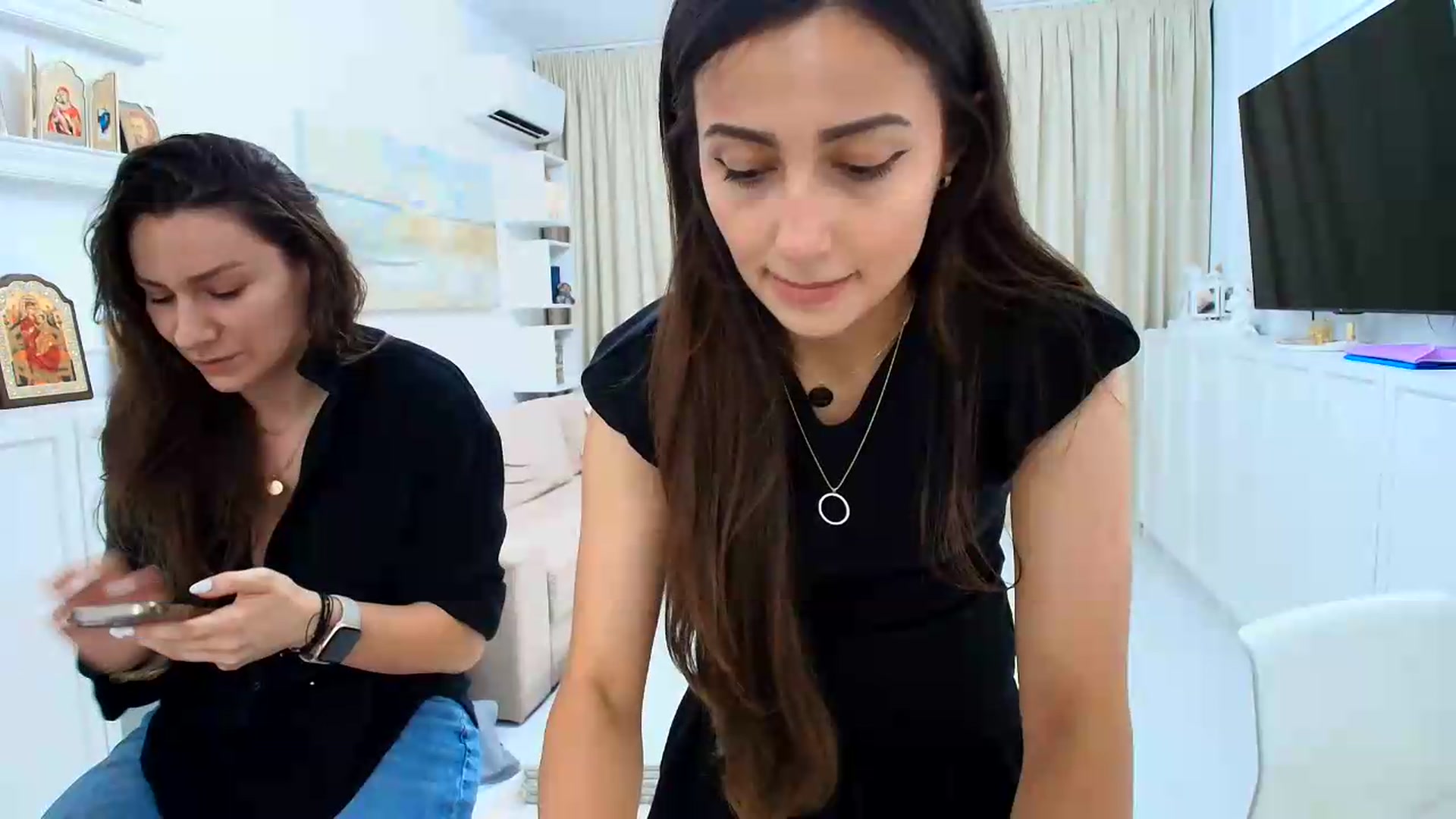 Gallery image thumbnail from Wennndyk's myfreecams stream on, 07/02/2026, 21:47 image 13 of 20