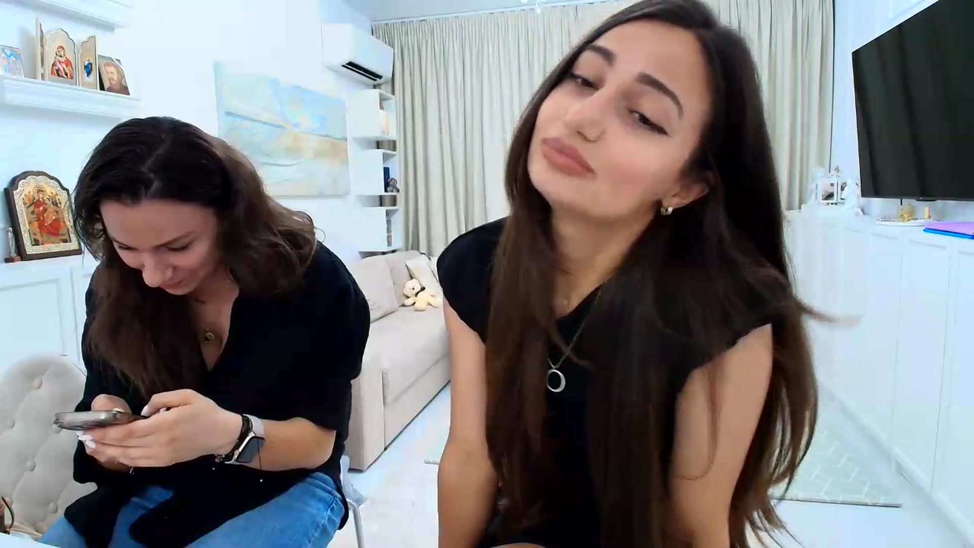 Gallery image thumbnail from Wennndyk's myfreecams stream on, 07/02/2026, 21:47 image 2 of 20