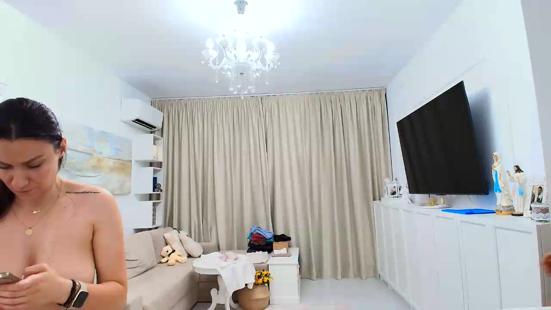 Gallery image thumbnail from Wennndyk's myfreecams stream on, 07/02/2026, 23:45 image 10 of 20