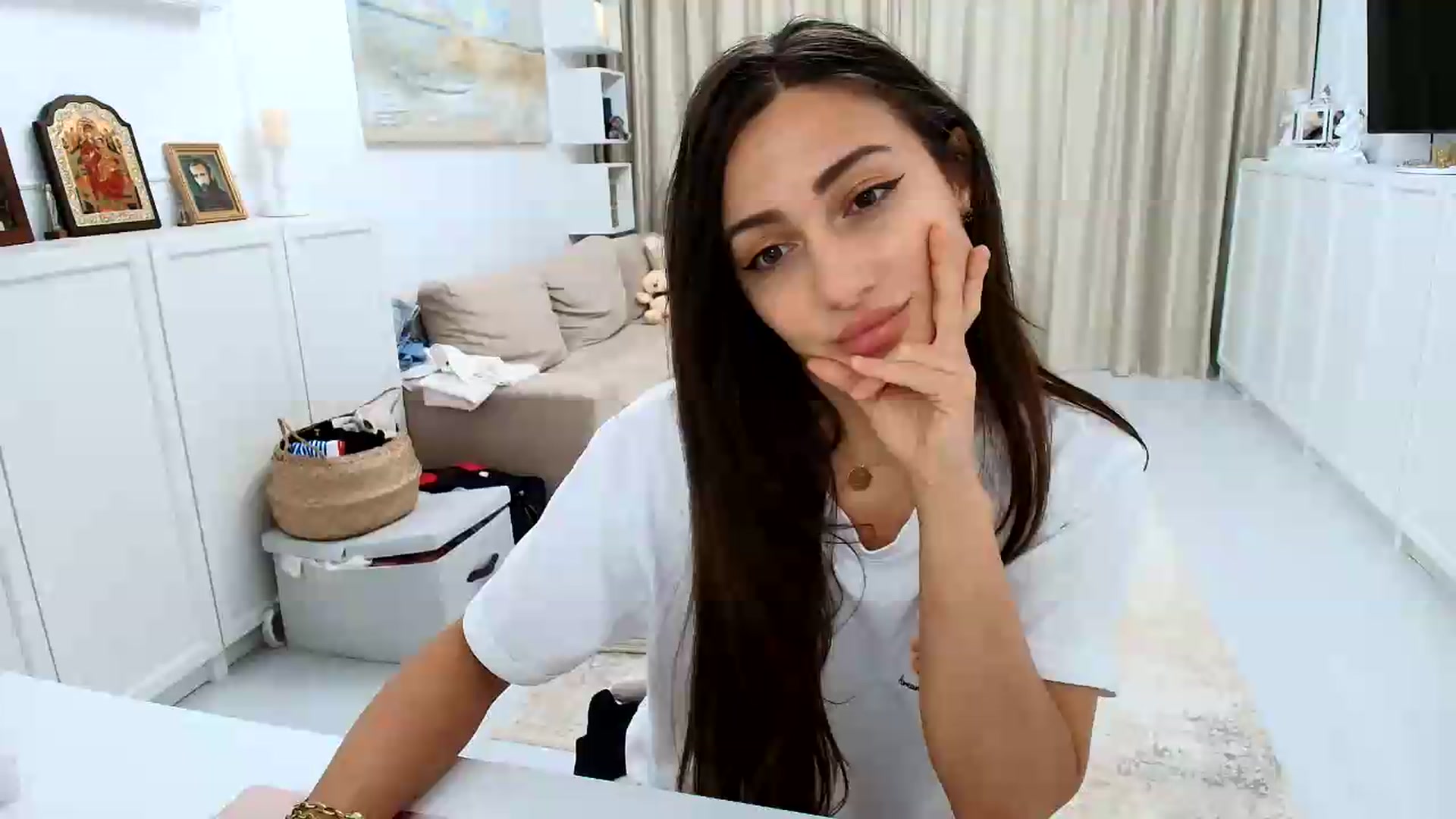 Gallery image thumbnail from Wennndyk's myfreecams stream on, 07/04/2026, 22:50 image 4 of 20