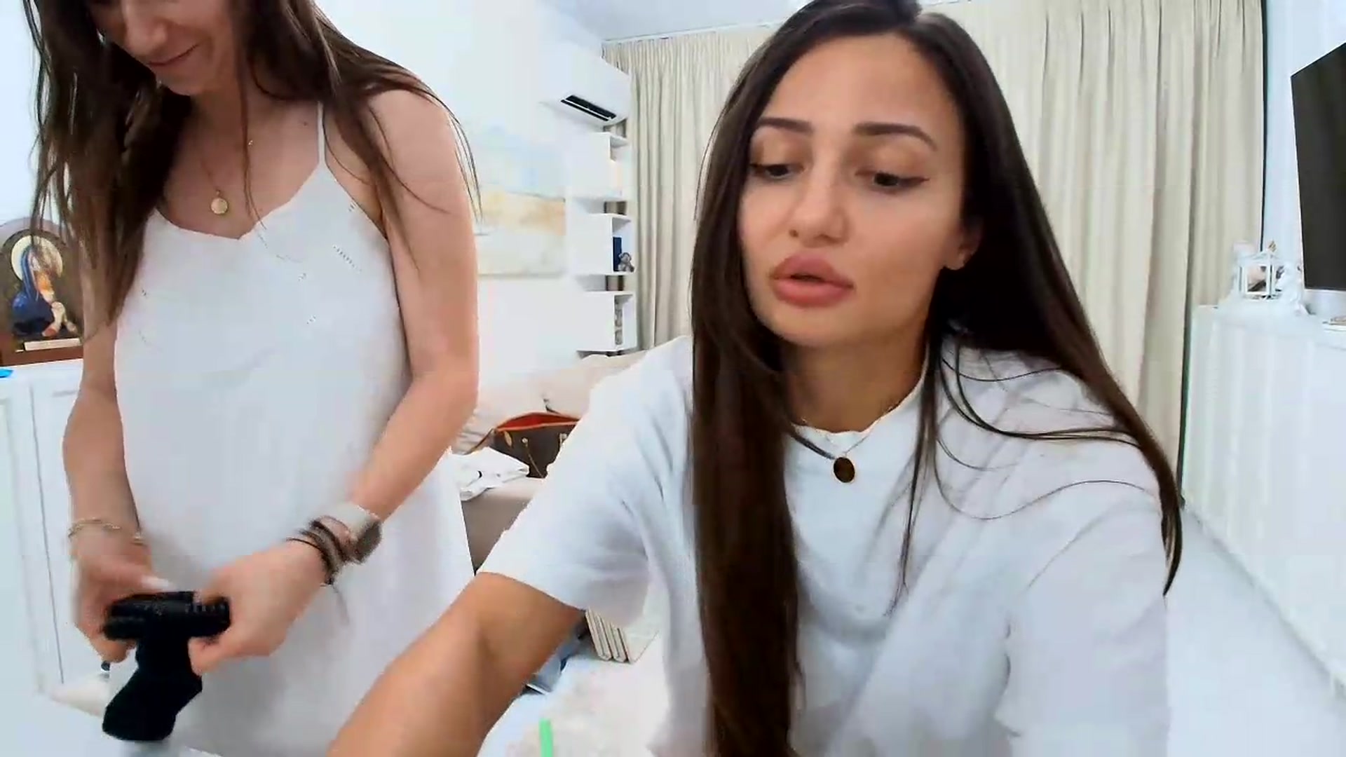 Gallery image thumbnail from Wennndyk's myfreecams stream on, 07/07/2026, 22:27 image 13 of 20