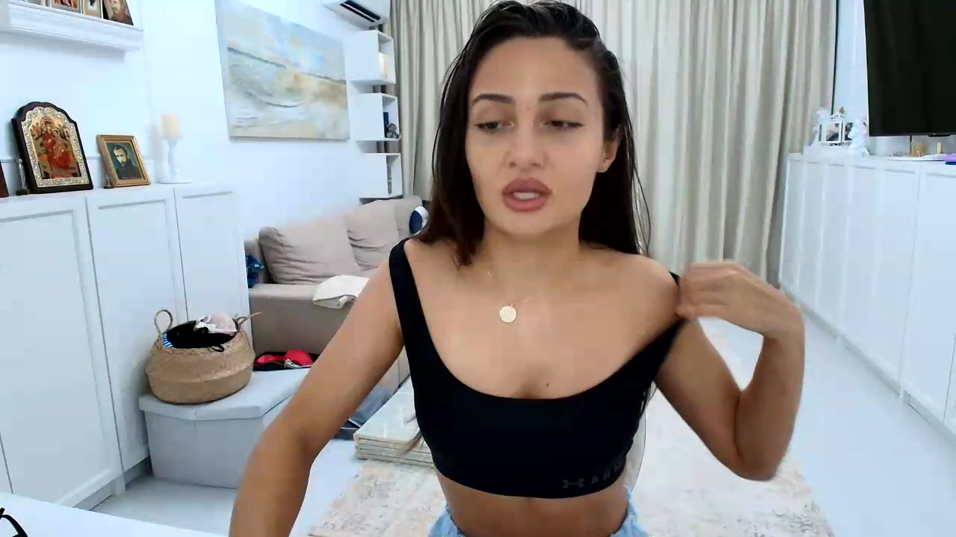 Gallery image thumbnail from Wennndyk's myfreecams stream on, 07/11/2026, 22:03 image 8 of 20