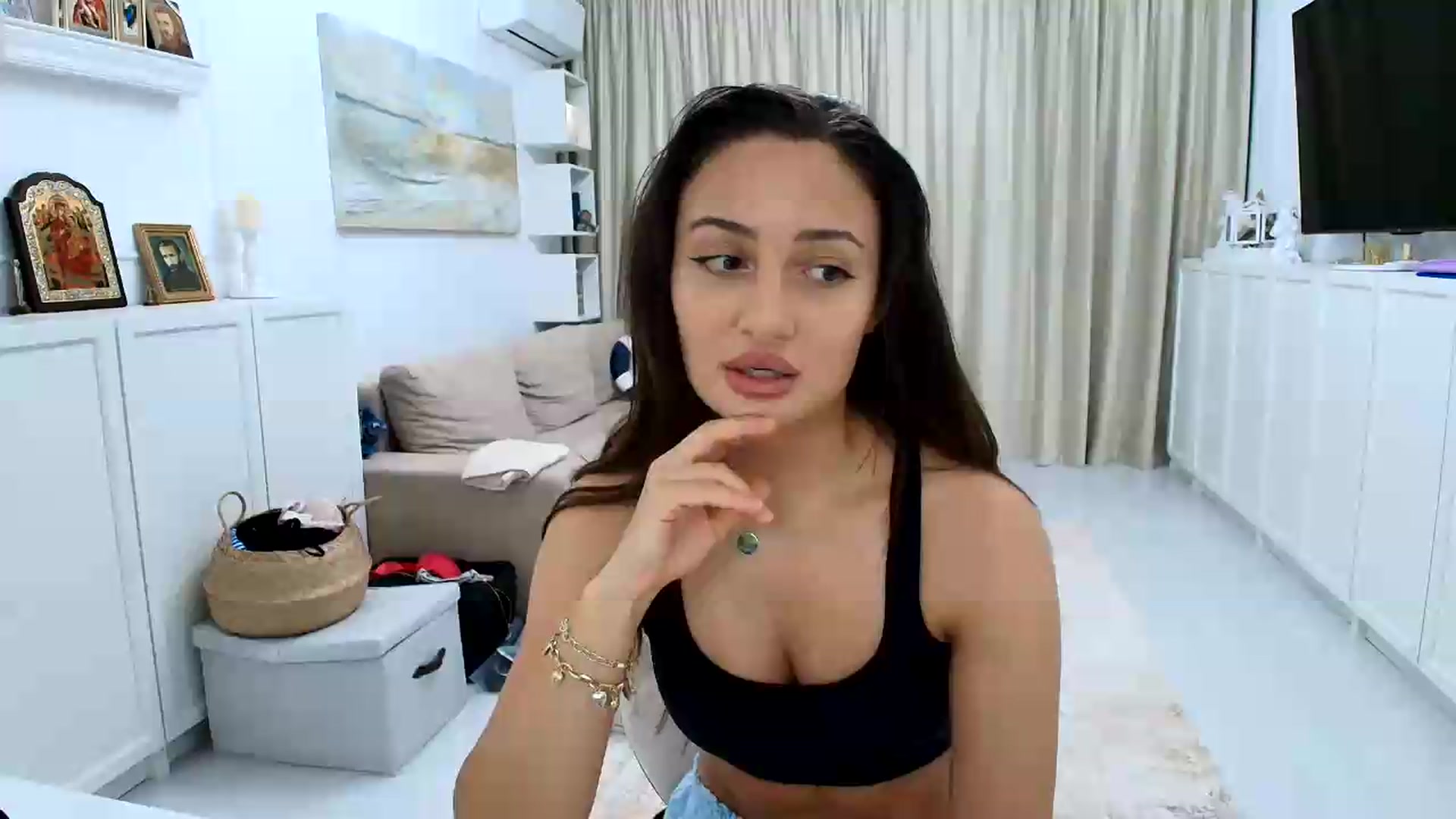 Gallery image thumbnail from Wennndyk's myfreecams stream on, 07/11/2026, 22:03 image 1 of 20