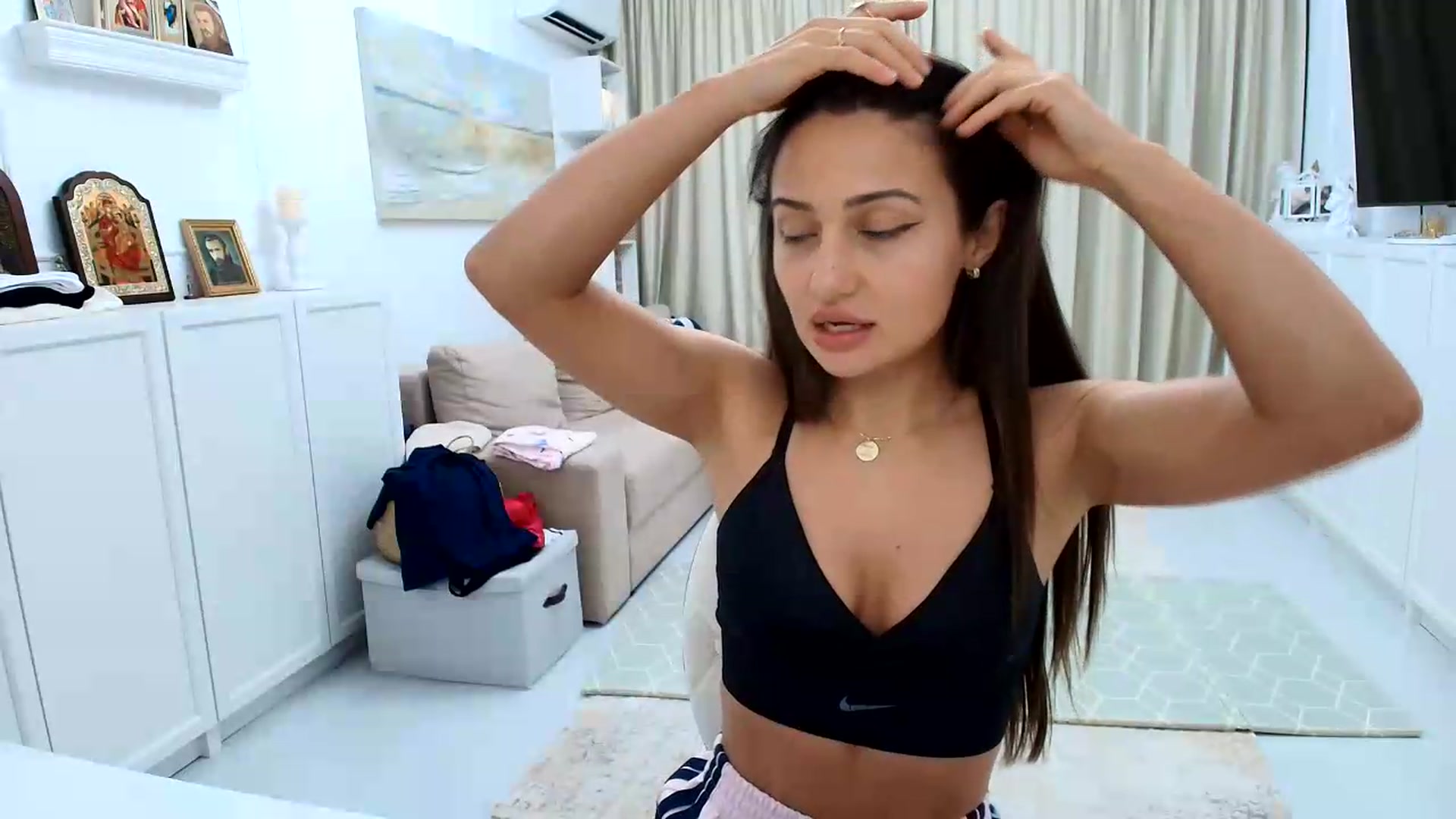 Gallery image thumbnail from Wennndyk's myfreecams stream on, 07/15/2026, 21:14 image 18 of 20