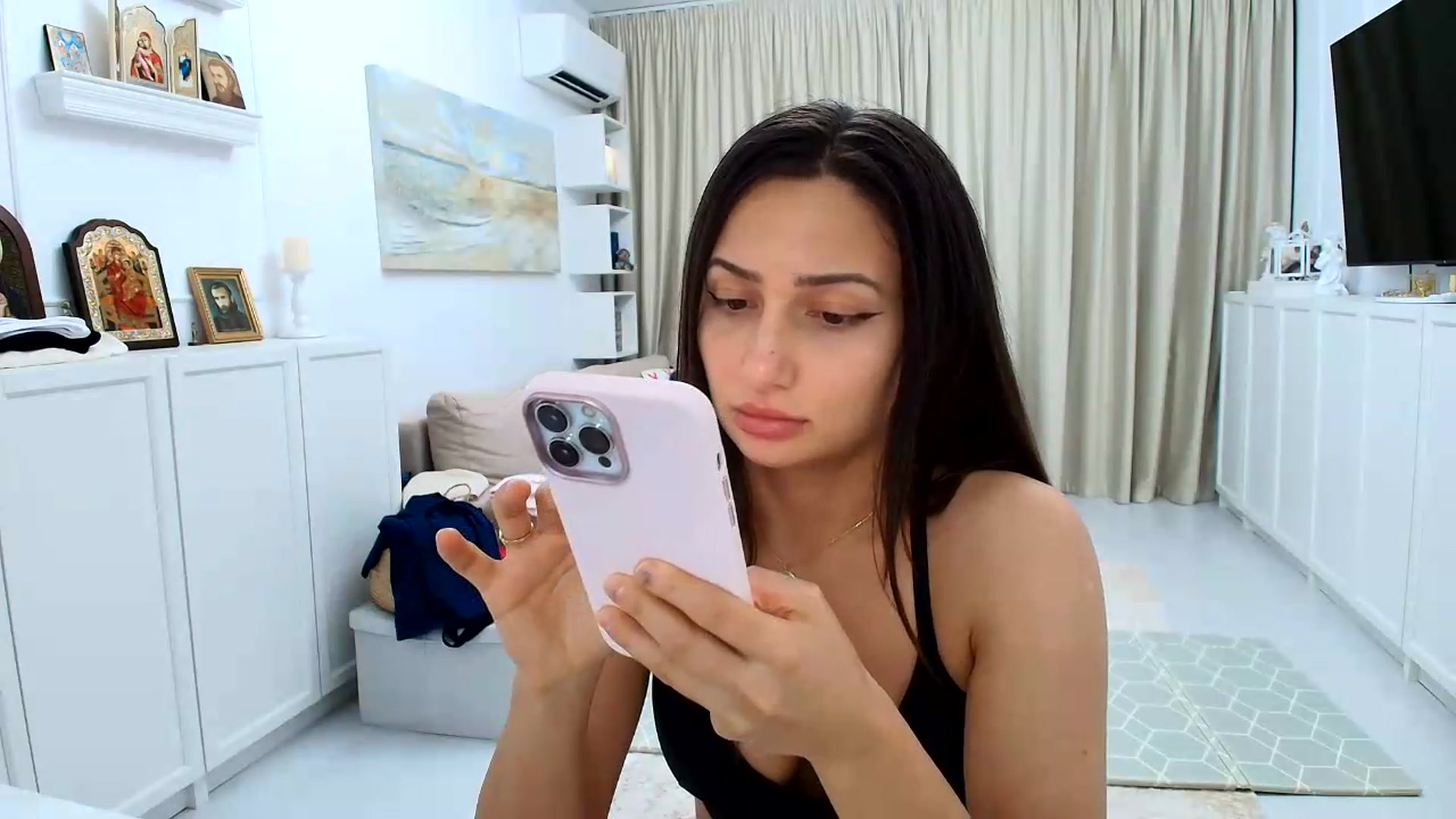 Gallery image thumbnail from Wennndyk's myfreecams stream on, 07/15/2026, 21:14 image 17 of 20