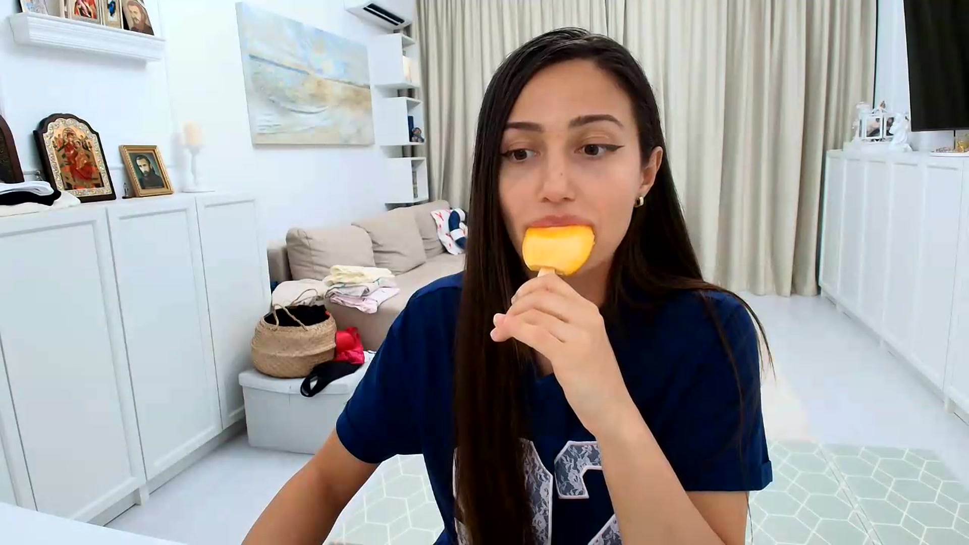 Gallery image thumbnail from Wennndyk's myfreecams stream on, 07/15/2026, 22:56 image 15 of 20