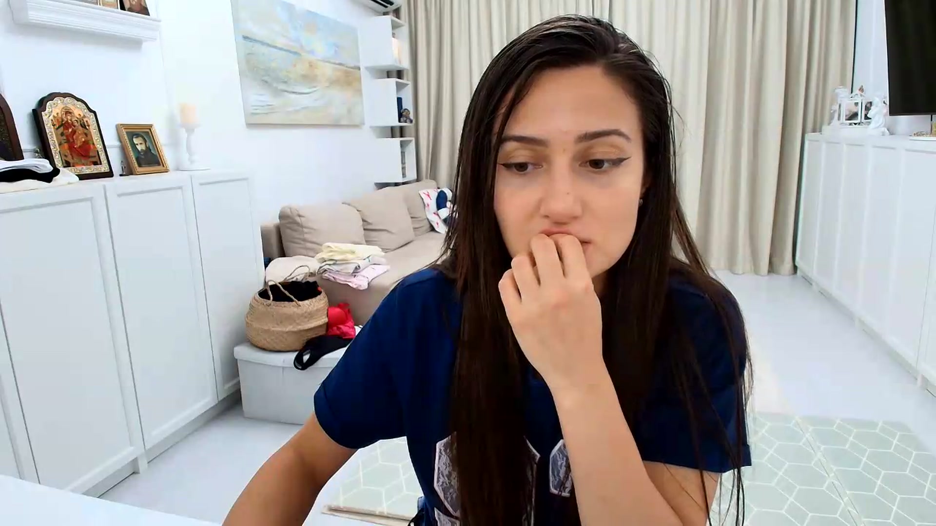 Gallery image thumbnail from Wennndyk's myfreecams stream on, 07/15/2026, 23:45 image 8 of 20
