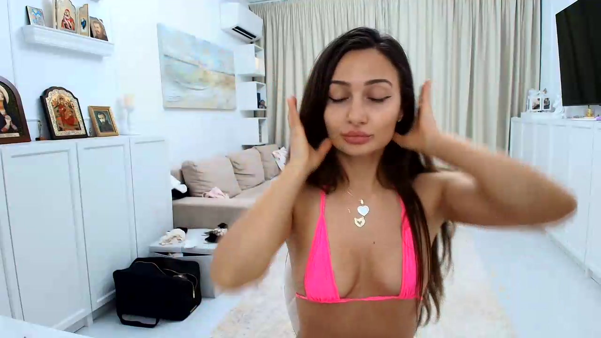 Gallery image thumbnail from Wennndyk's myfreecams stream on, 08/01/2026, 18:27 image 3 of 20