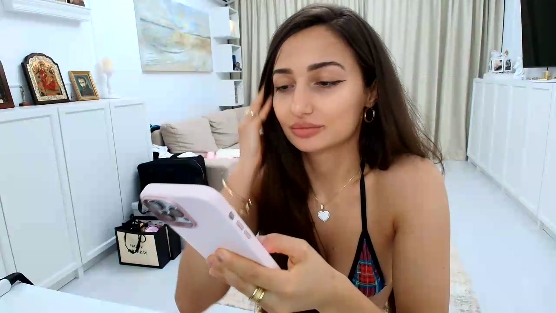 Gallery image thumbnail from Wennndyk's myfreecams stream on, 08/02/2026, 21:14 image 4 of 20