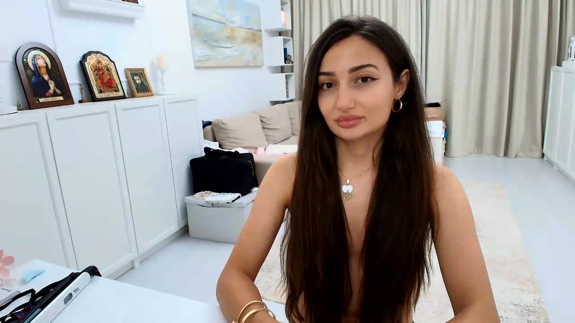 Gallery image thumbnail from Wennndyk's myfreecams stream on, 08/02/2026, 22:33 image 9 of 20