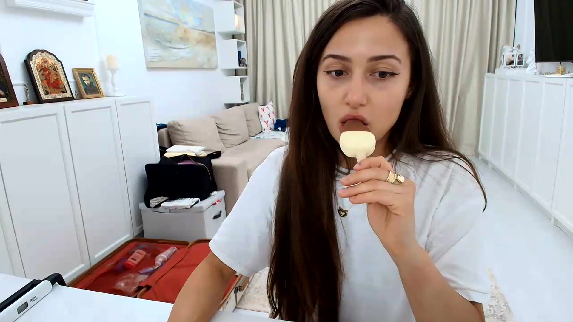 Gallery image thumbnail from Wennndyk's myfreecams stream on, 08/03/2026, 22:32 image 9 of 20