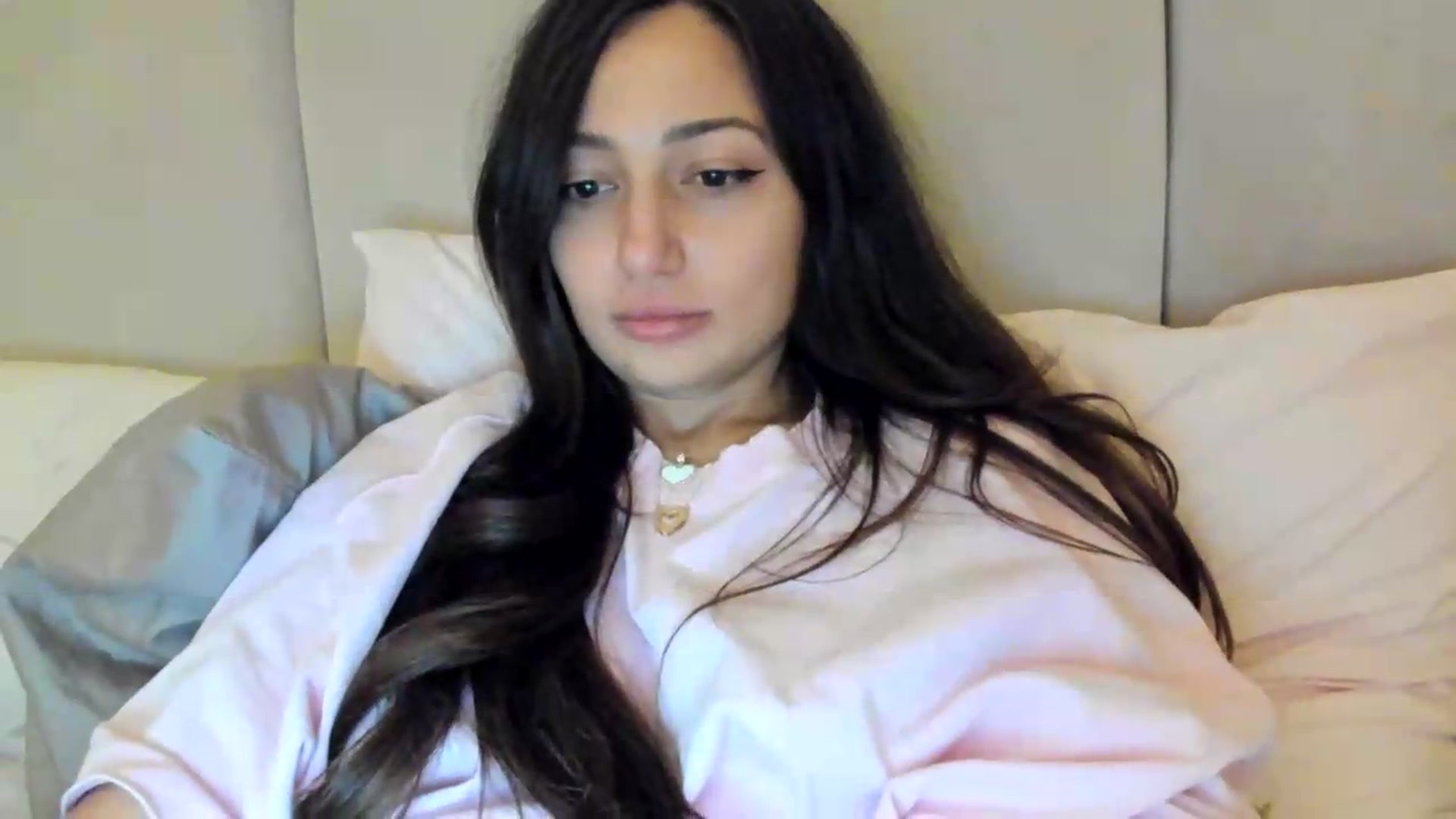 Gallery image thumbnail from Wennndyk's myfreecams stream on, 08/05/2026, 21:58 image 4 of 20