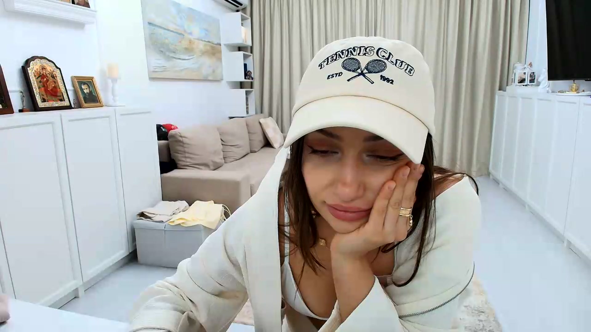 Gallery image thumbnail from Wennndyk's myfreecams stream on, 08/13/2026, 23:10 image 12 of 20