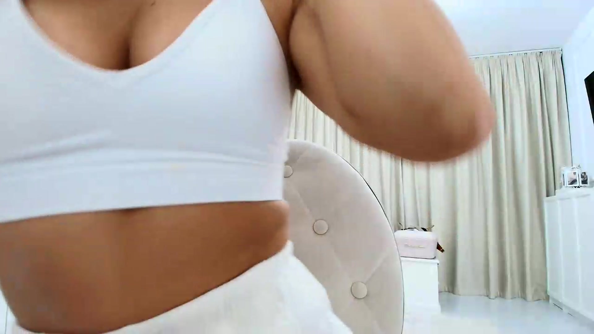 Gallery image thumbnail from Wennndyk's myfreecams stream on, 08/13/2026, 23:10 image 13 of 20