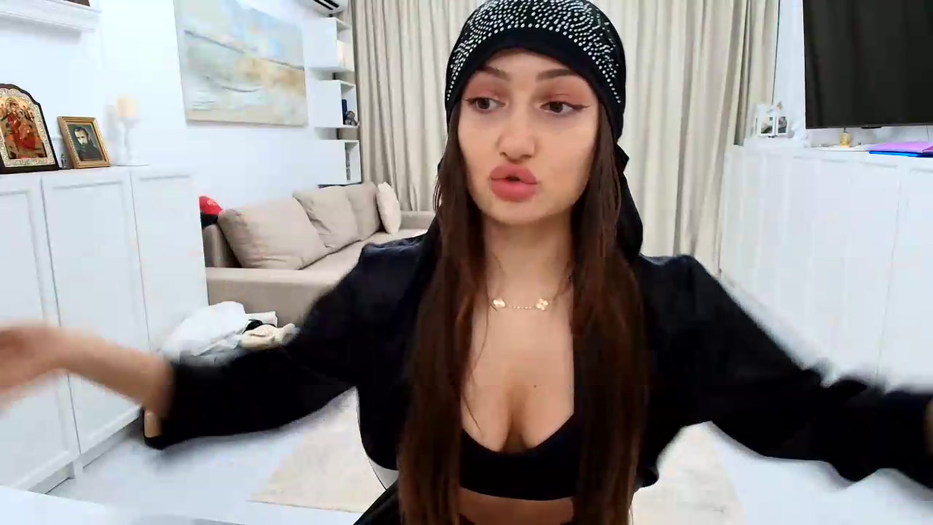 Gallery image thumbnail from Wennndyk's myfreecams stream on, 08/15/2026, 18:06 image 11 of 20