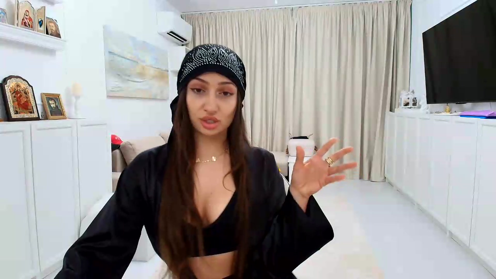 Gallery image thumbnail from Wennndyk's myfreecams stream on, 08/15/2026, 18:06 image 13 of 20