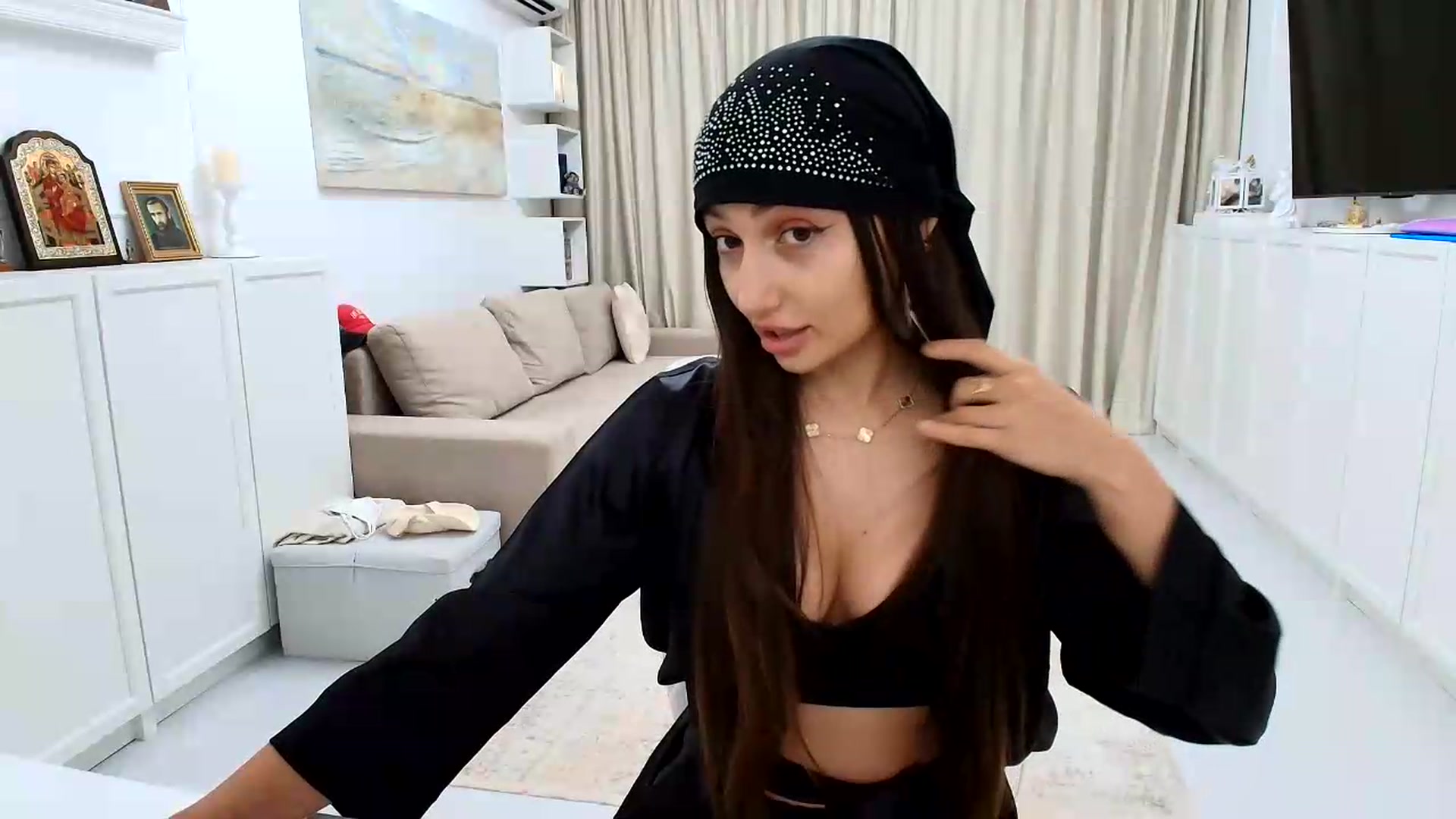 Gallery image thumbnail from Wennndyk's myfreecams stream on, 08/15/2026, 20:04 image 7 of 20