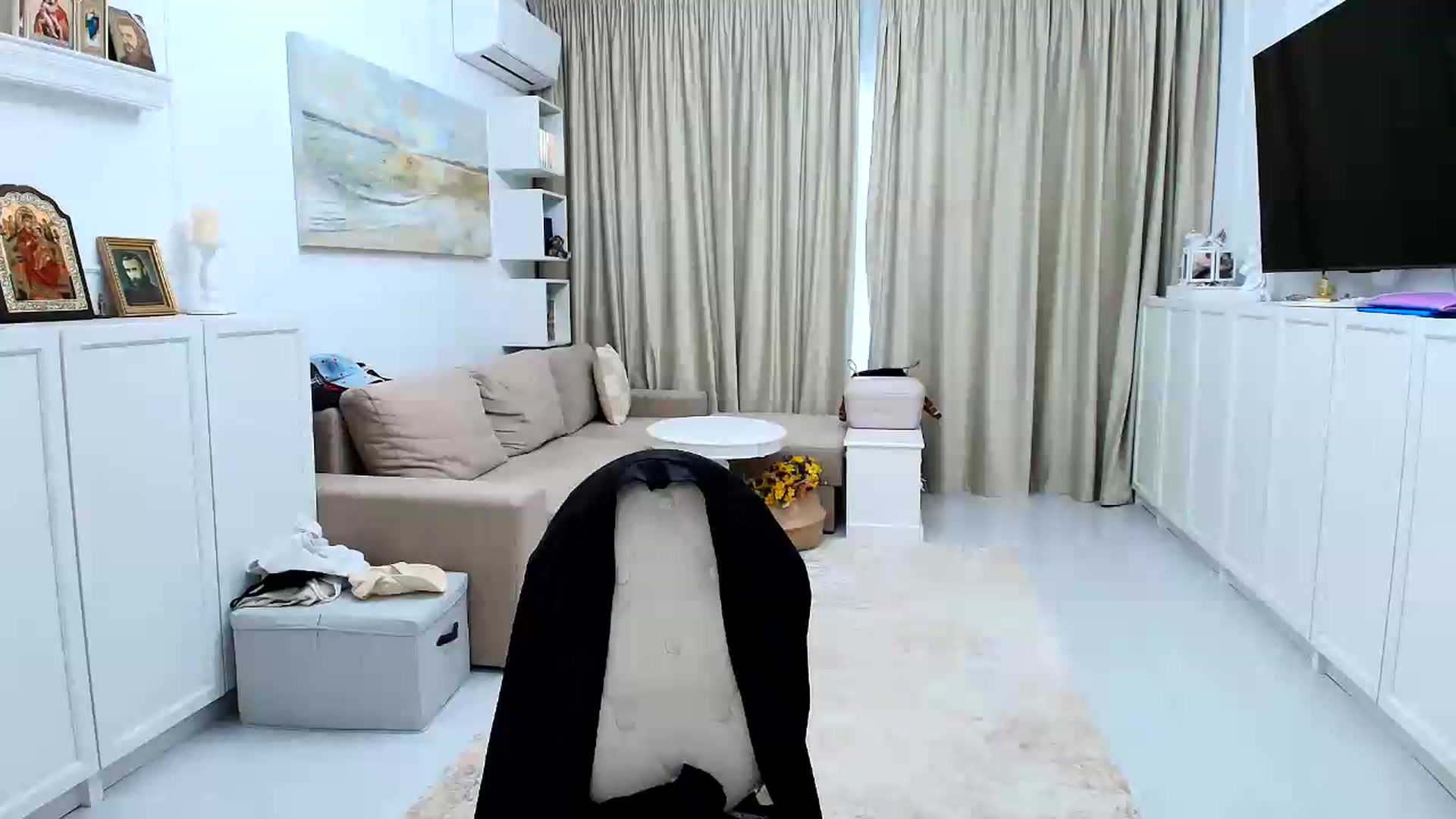 Gallery image thumbnail from Wennndyk's myfreecams stream on, 08/16/2026, 17:07 image 1 of 20