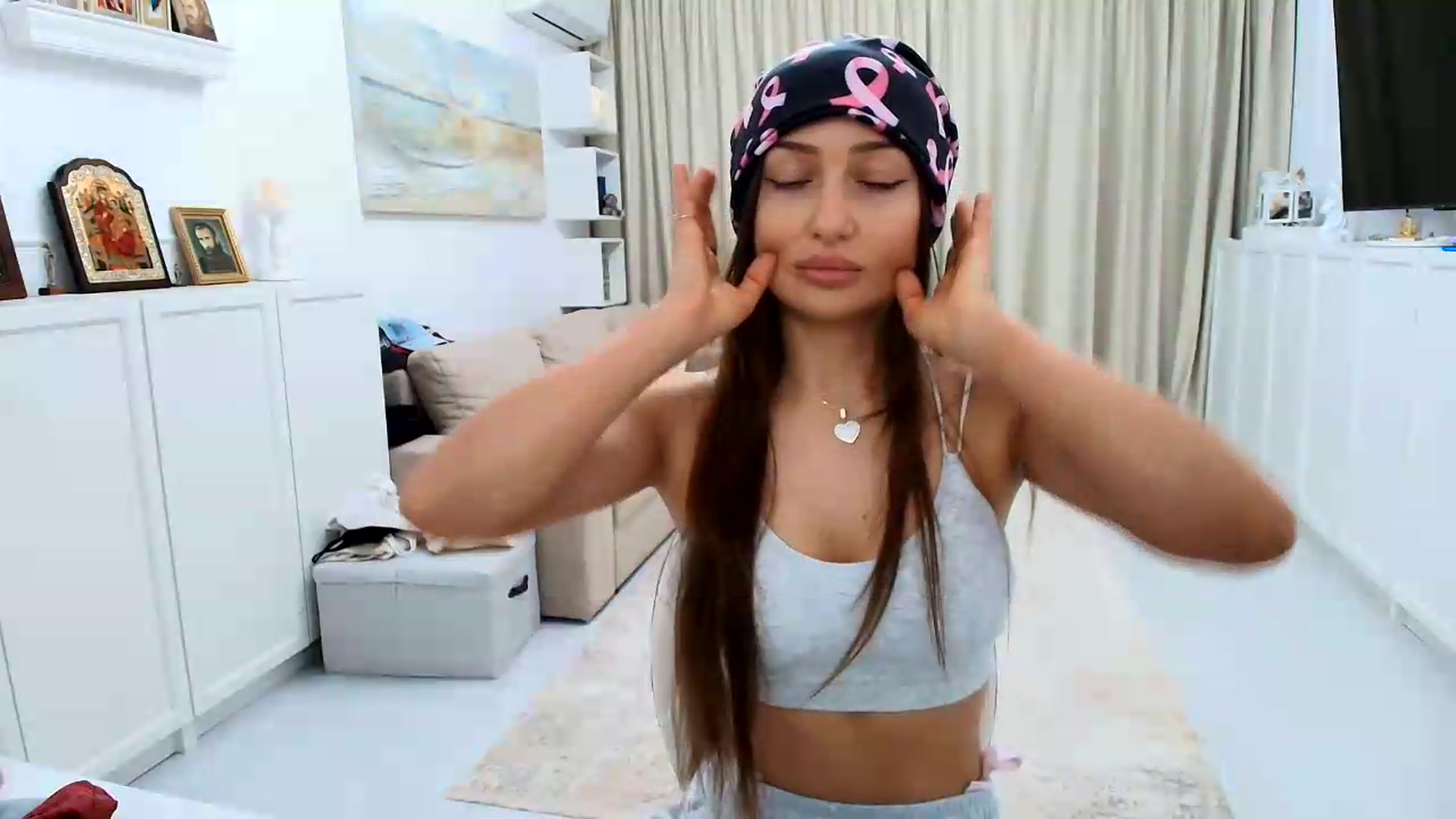Gallery image thumbnail from Wennndyk's myfreecams stream on, 08/16/2026, 18:34 image 9 of 20