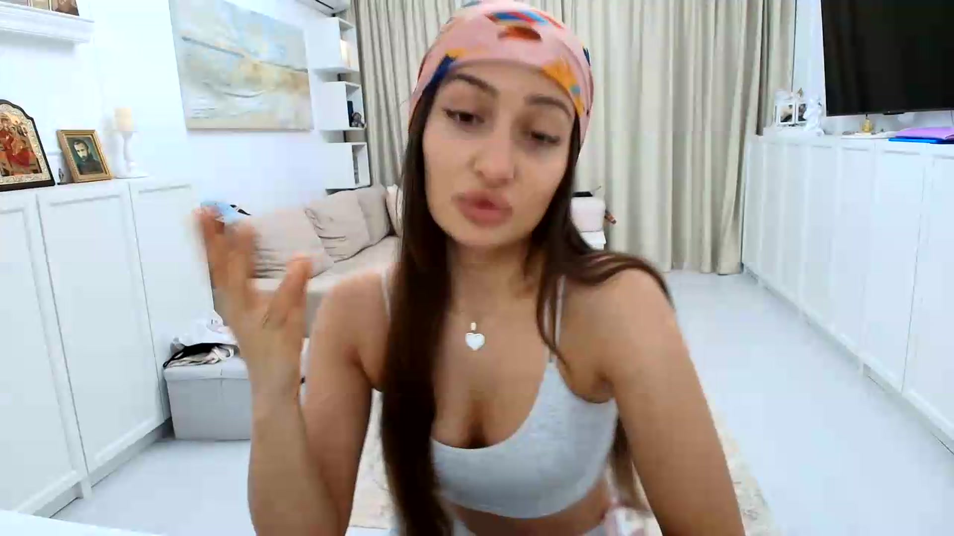 Gallery image thumbnail from Wennndyk's myfreecams stream on, 08/16/2026, 22:03 image 18 of 20