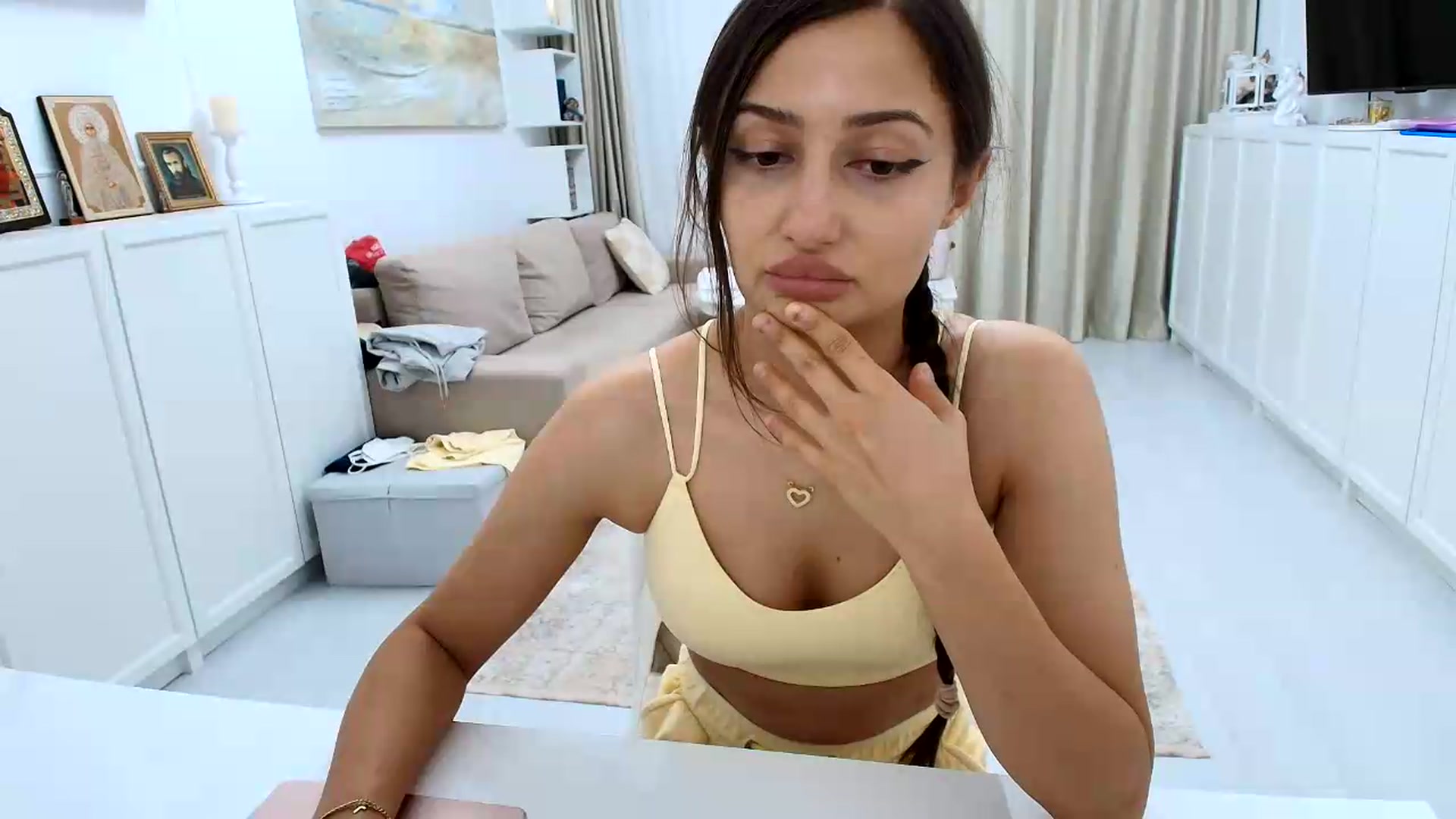 Gallery image thumbnail from Wennndyk's myfreecams stream on, 08/22/2026, 17:52 image 15 of 20