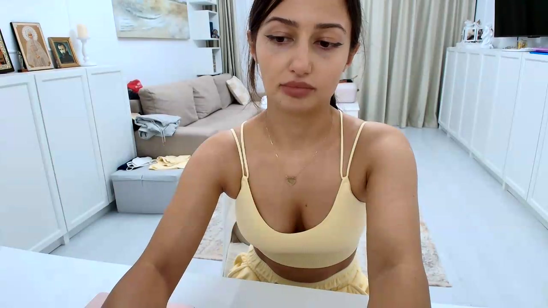 Gallery image thumbnail from Wennndyk's myfreecams stream on, 08/22/2026, 17:52 image 11 of 20