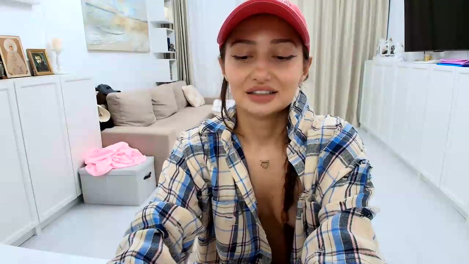 Gallery image thumbnail from Wennndyk's myfreecams stream on, 08/23/2026, 21:35 image 13 of 20