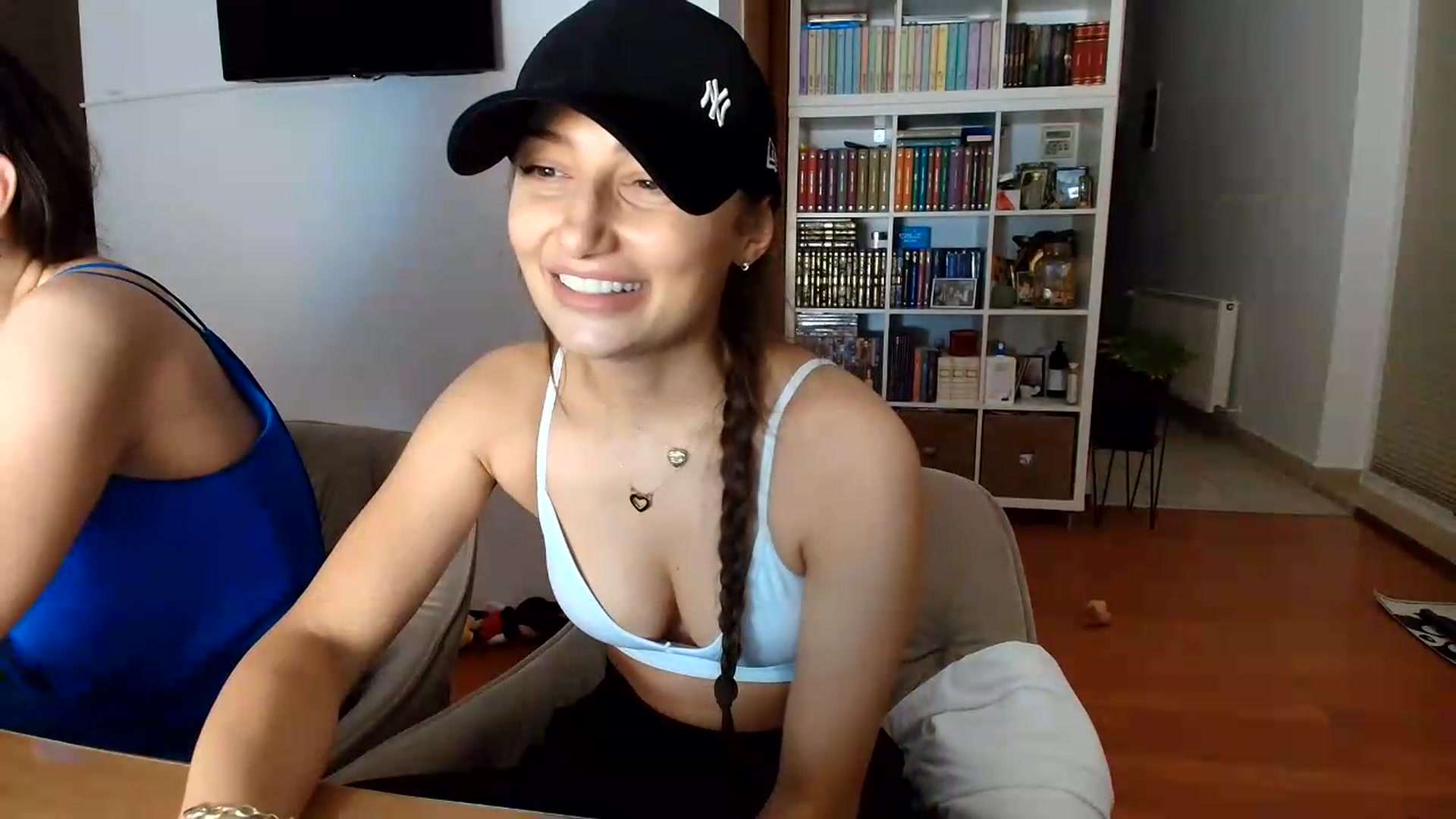 Gallery image thumbnail from Wennndyk's myfreecams stream on, 08/25/2026, 21:33 image 17 of 20