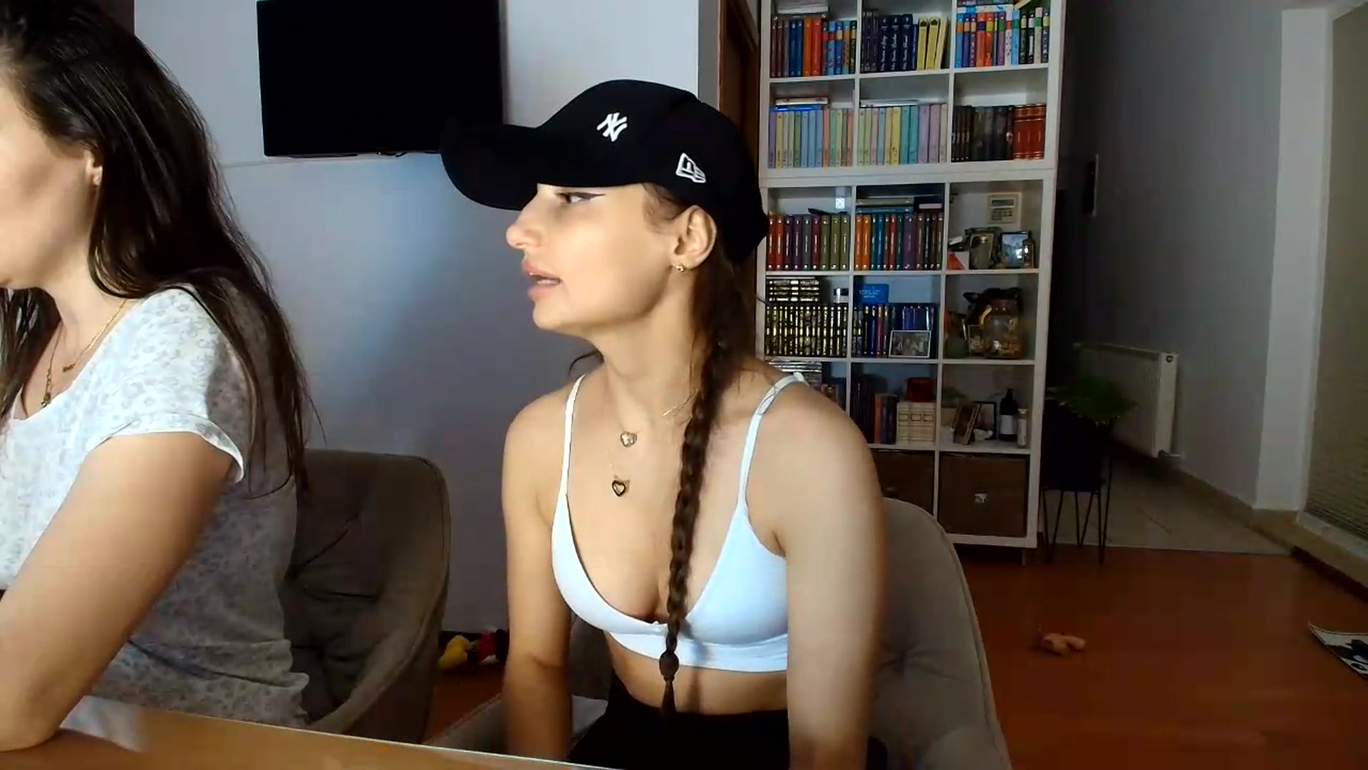 Gallery image thumbnail from Wennndyk's myfreecams stream on, 08/26/2026, 24:00 image 11 of 20