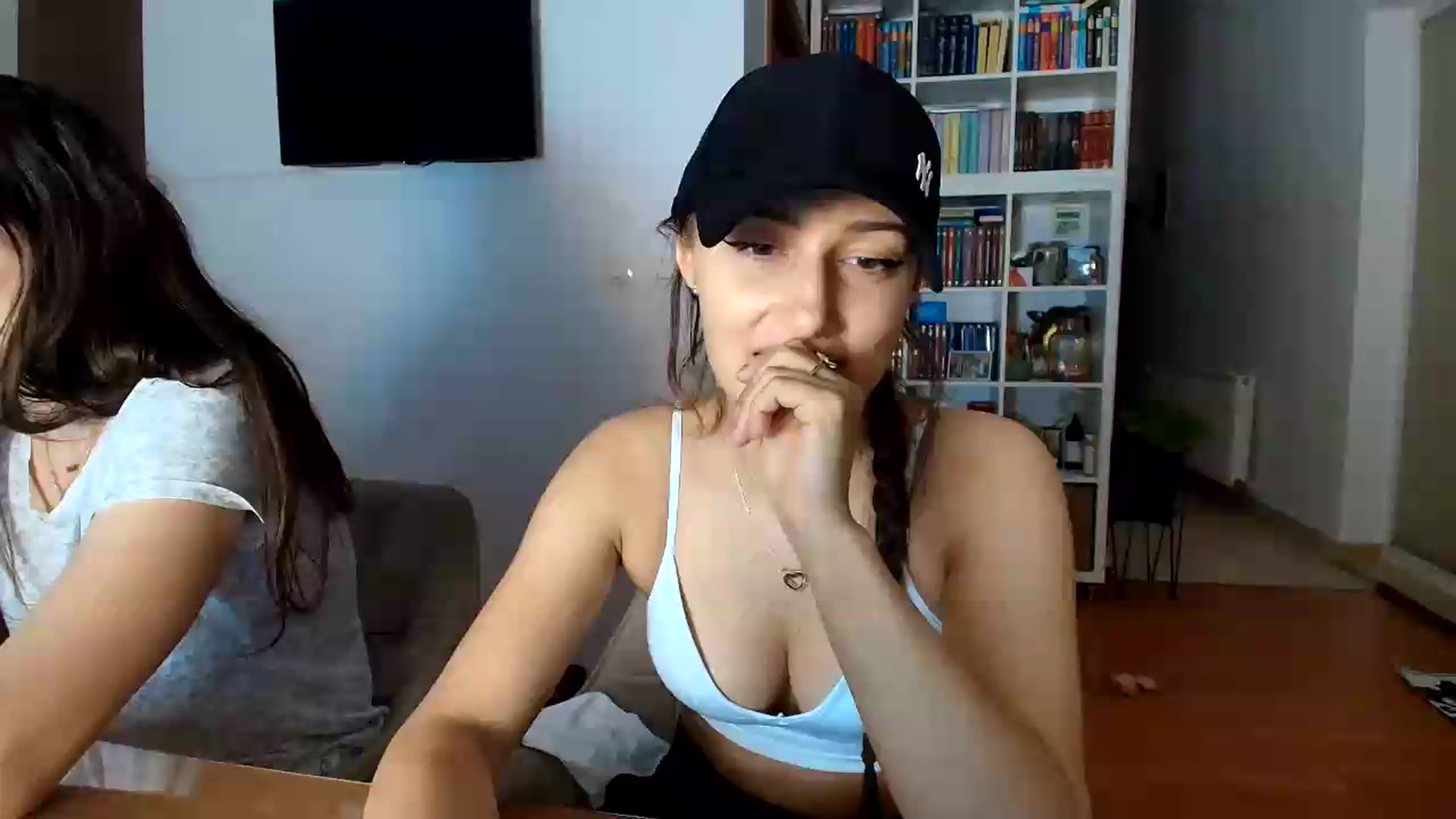Gallery image thumbnail from Wennndyk's myfreecams stream on, 08/26/2026, 24:00 image 9 of 20
