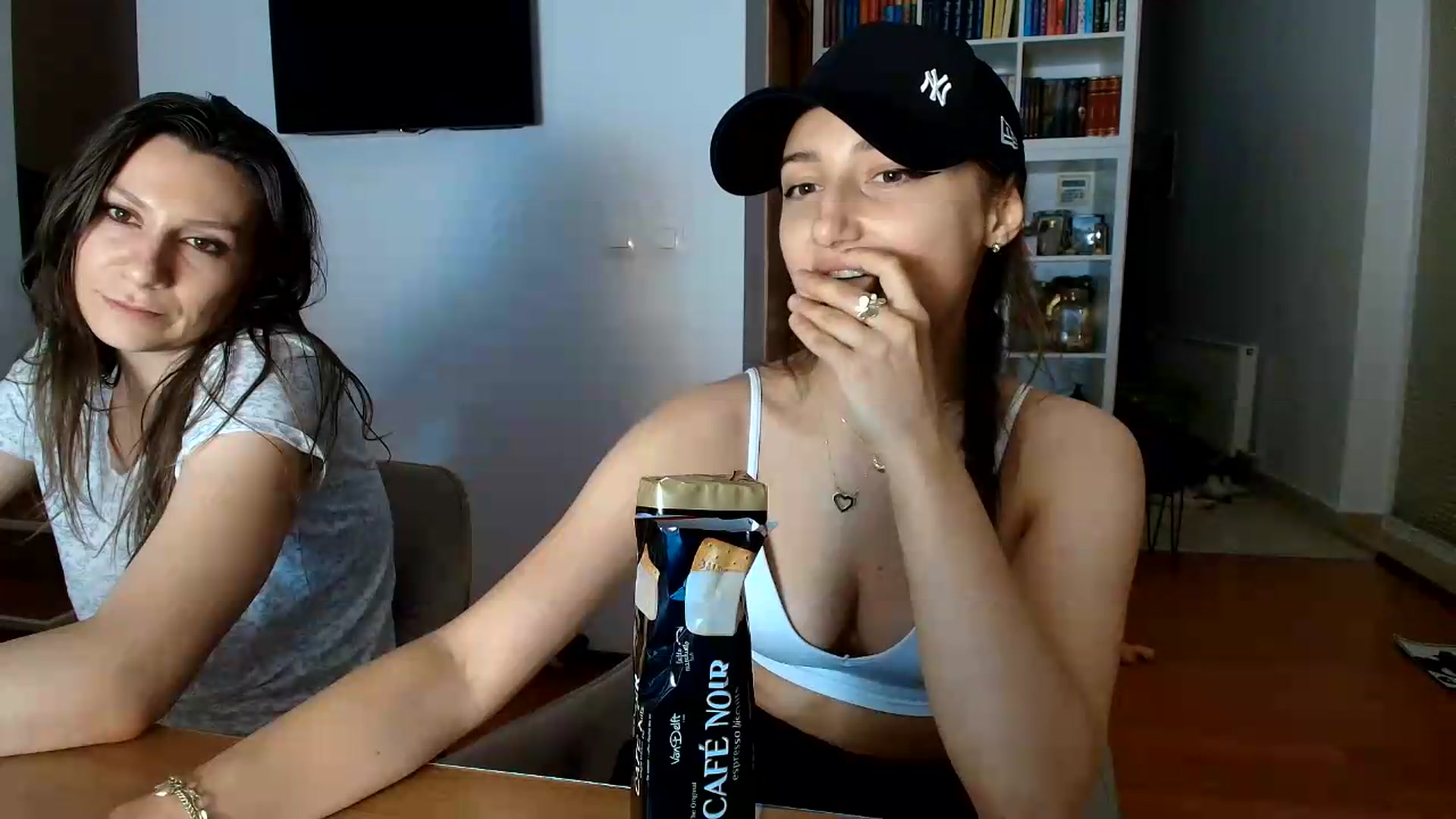 Gallery image thumbnail from Wennndyk's myfreecams stream on, 08/26/2026, 24:00 image 15 of 20