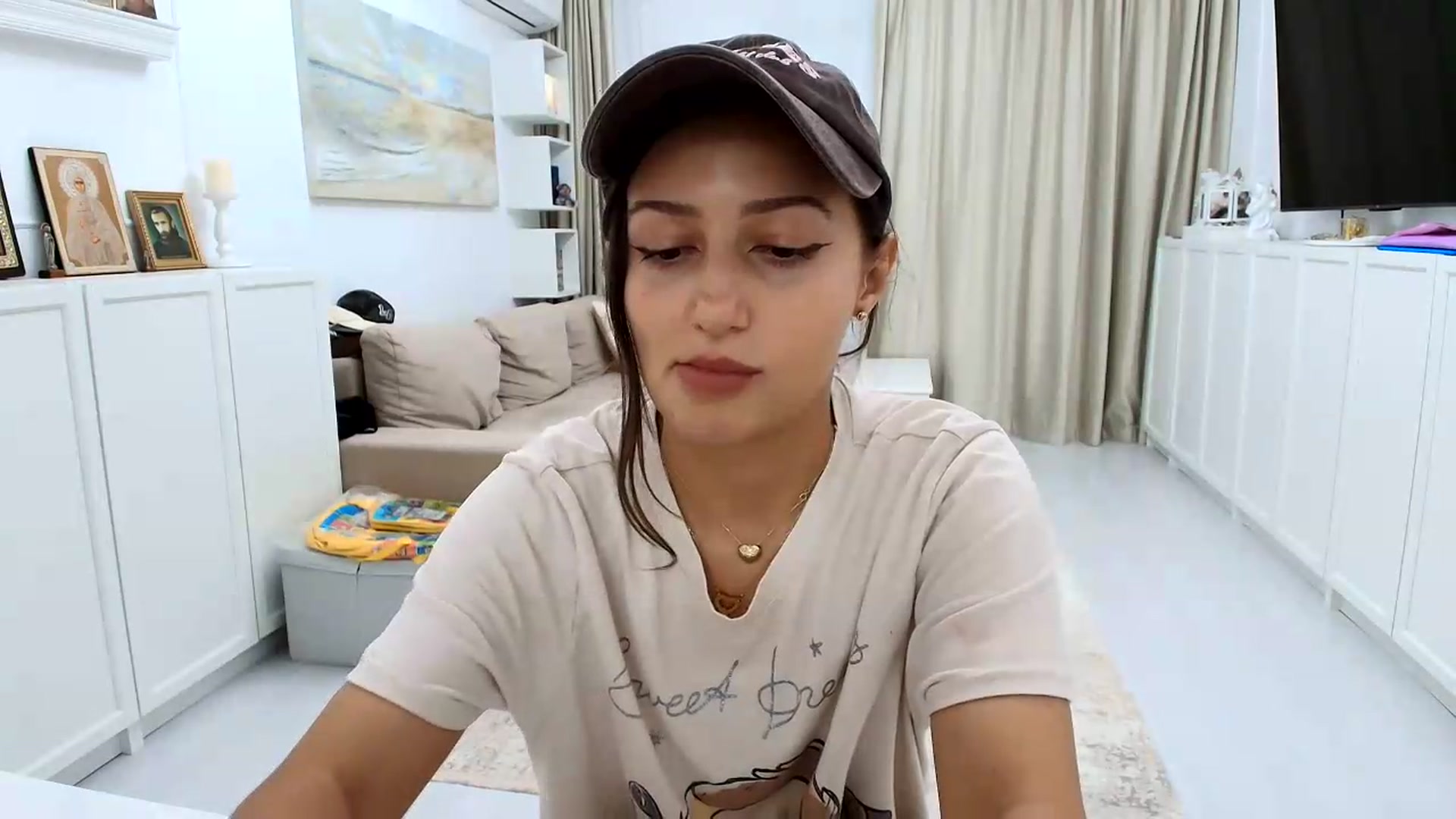 Gallery image thumbnail from Wennndyk's myfreecams stream on, 08/30/2026, 16:22 image 16 of 20