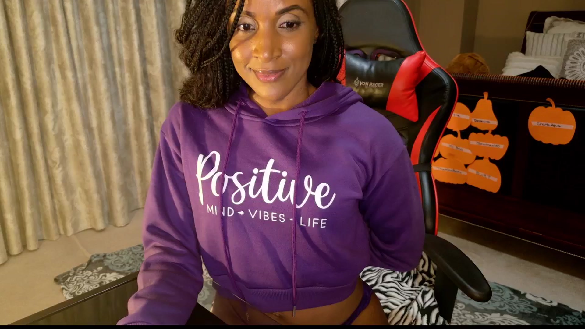 Gallery image thumbnail from WetCamversary's myfreecams stream on, 10/10/2024, 01:34 image 19 of 20