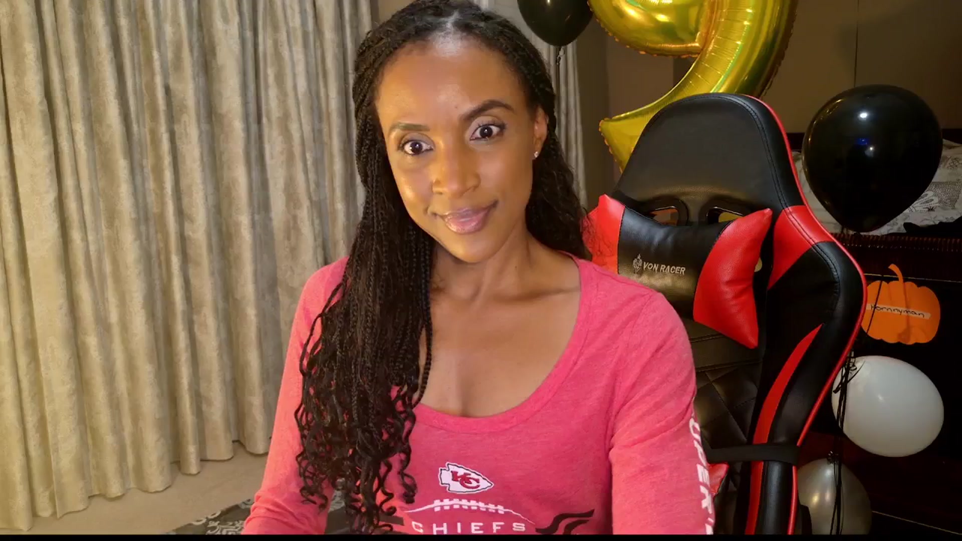 Gallery image thumbnail from WetCamversary's myfreecams stream on, 10/21/2024, 03:23 image 10 of 20