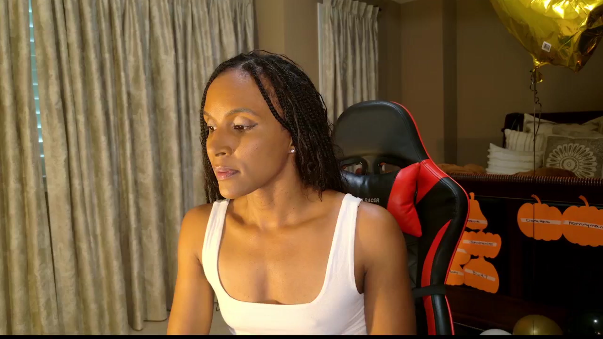 Gallery image thumbnail from WetCamversary's myfreecams stream on, 10/25/2024, 14:04 image 14 of 20