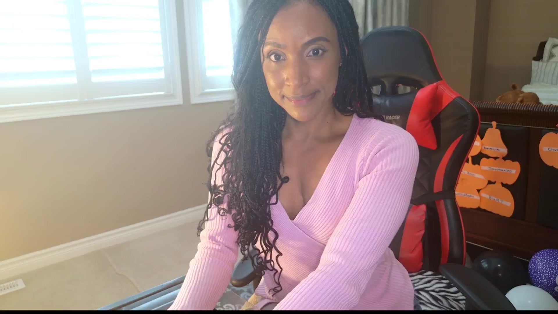 Gallery image thumbnail from WetCamversary's myfreecams stream on, 10/28/2024, 19:47 image 10 of 20