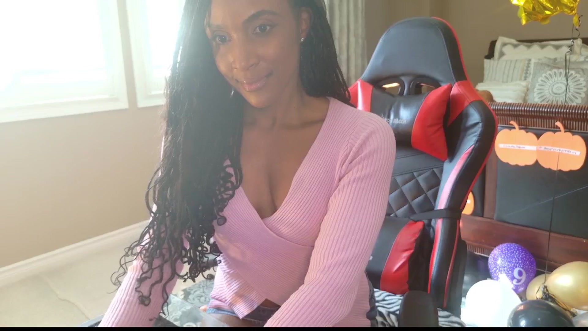 Gallery image thumbnail from WetCamversary's myfreecams stream on, 10/28/2024, 19:47 image 17 of 20