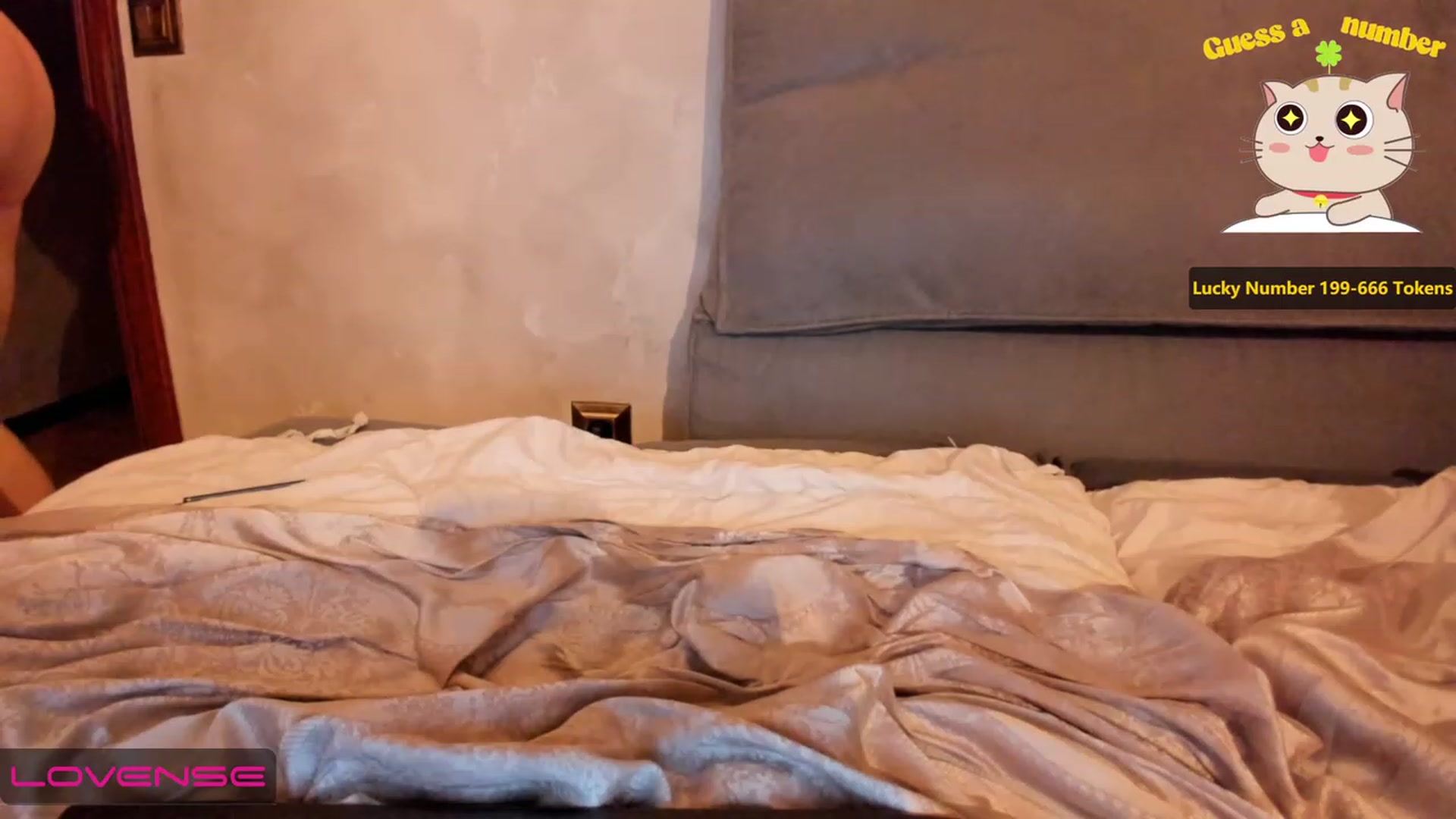 Gallery image thumbnail from WetHelen4u's myfreecams stream on, 02/23/2024, 16:20 image 7 of 20