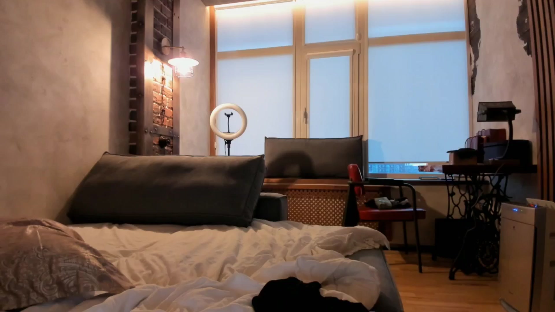 Gallery image thumbnail from WetHelen4u's myfreecams stream on, 04/19/2024, 15:10 image 17 of 20