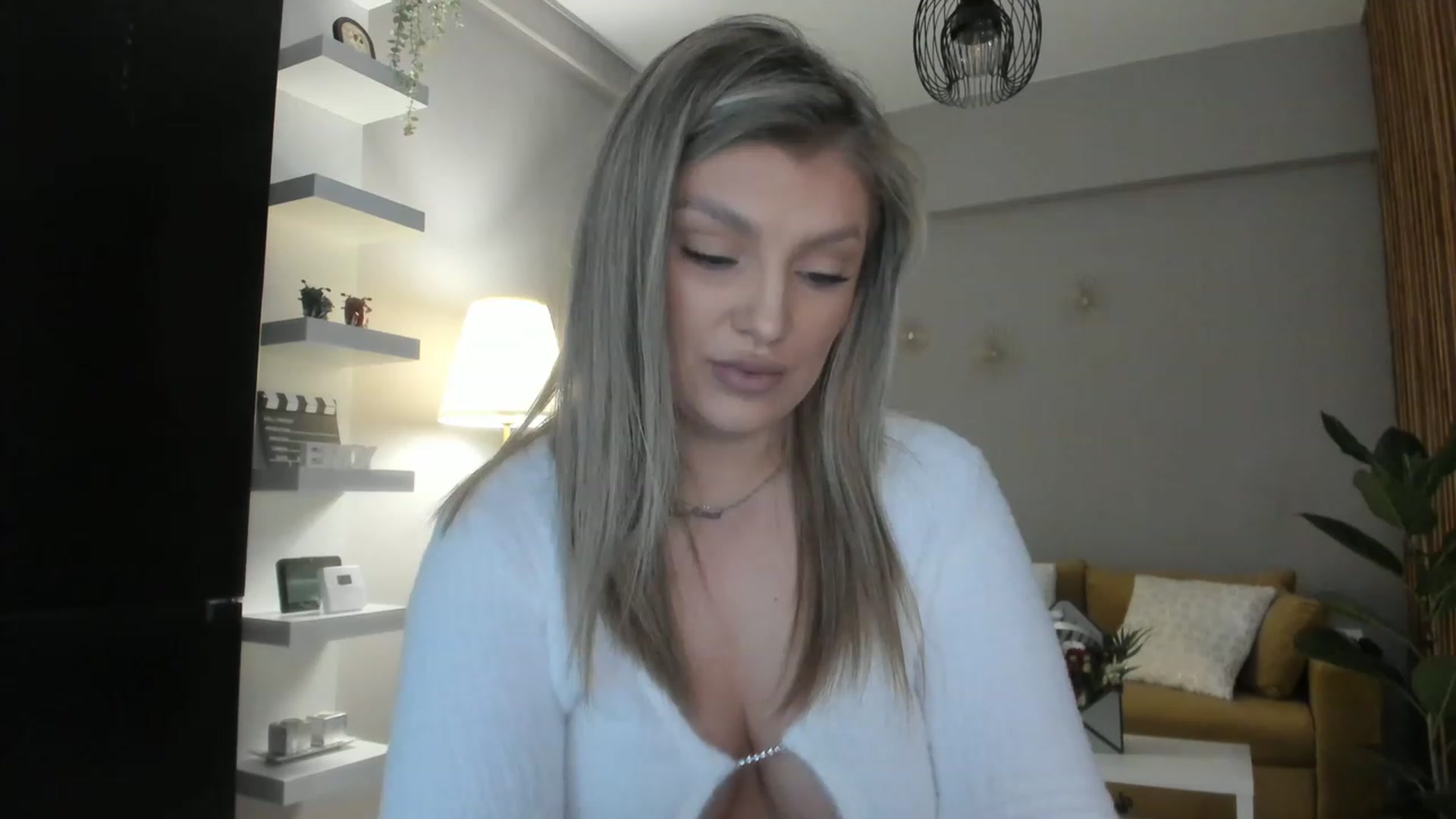 Gallery image thumbnail from WetSelf's myfreecams stream on, 03/01/2023, 14:16 image 14 of 20