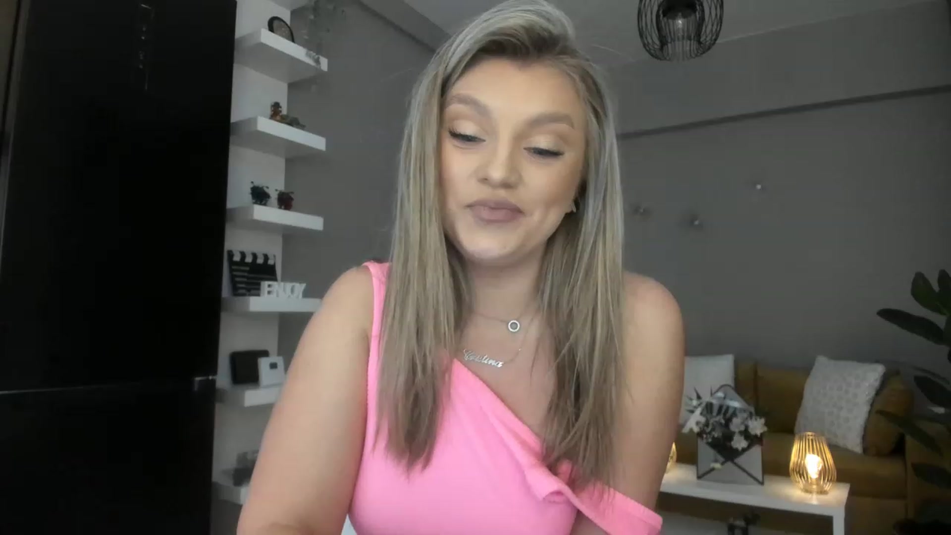 Gallery image thumbnail from WetSelf's myfreecams stream on, 03/06/2023, 10:41 image 7 of 20