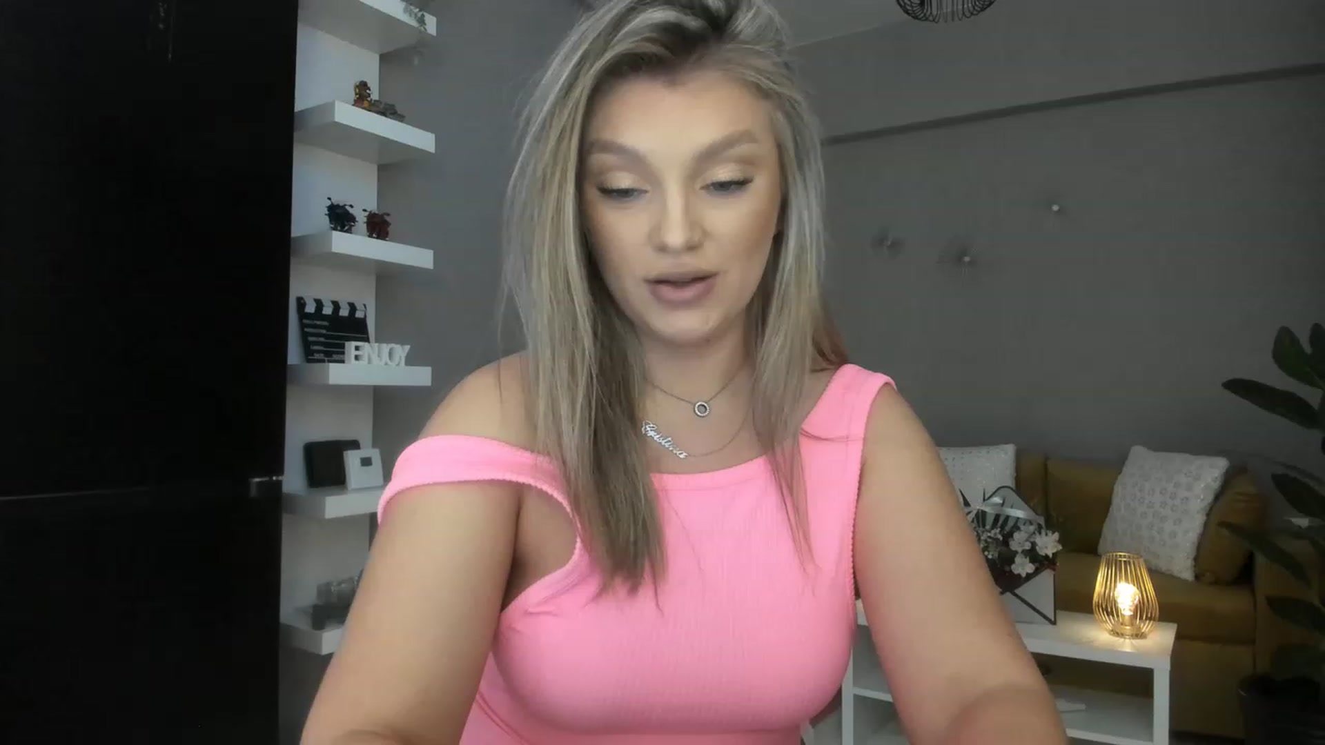 Gallery image thumbnail from WetSelf's myfreecams stream on, 03/06/2023, 10:41 image 20 of 20
