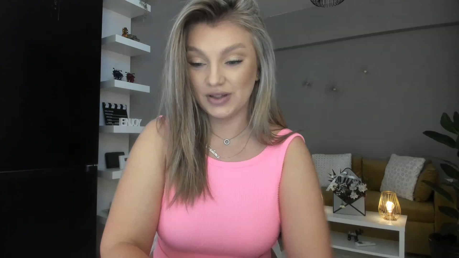 Gallery image thumbnail from WetSelf's myfreecams stream on, 03/06/2023, 10:41 image 19 of 20